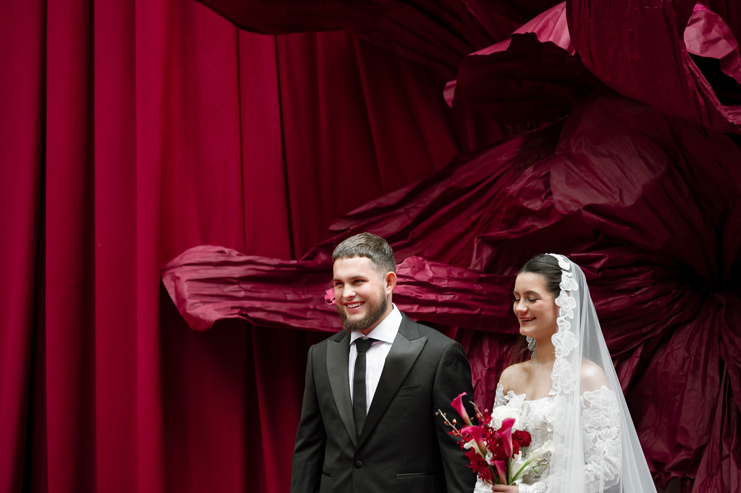 Иван и Софья (Mironova Wedding) — Hide. Фотограф Антон Горин