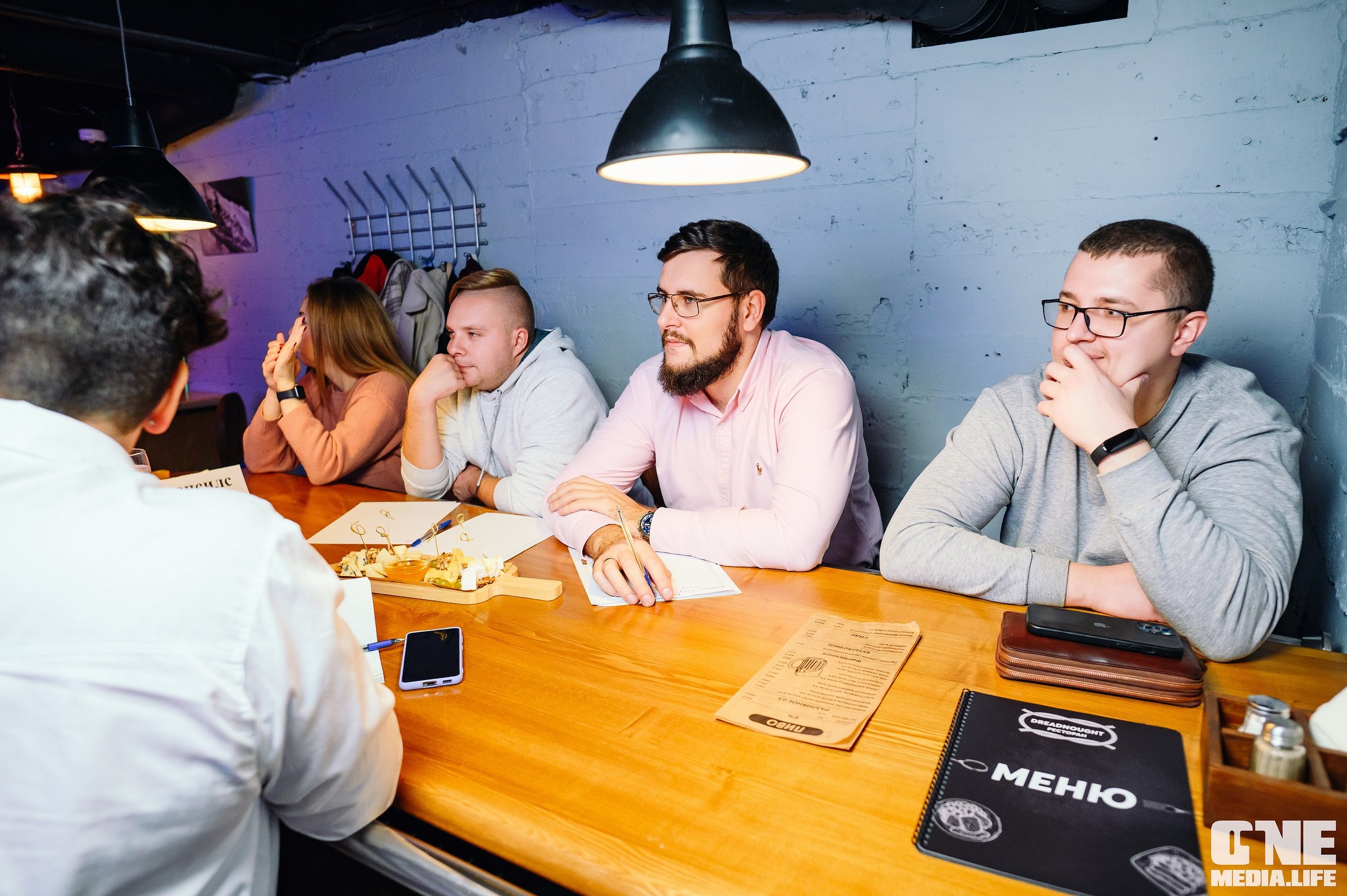 Квиз в баре Dreadnought. One Media Life: фоторепортажи, фотоотчеты с мероприятий и заведений