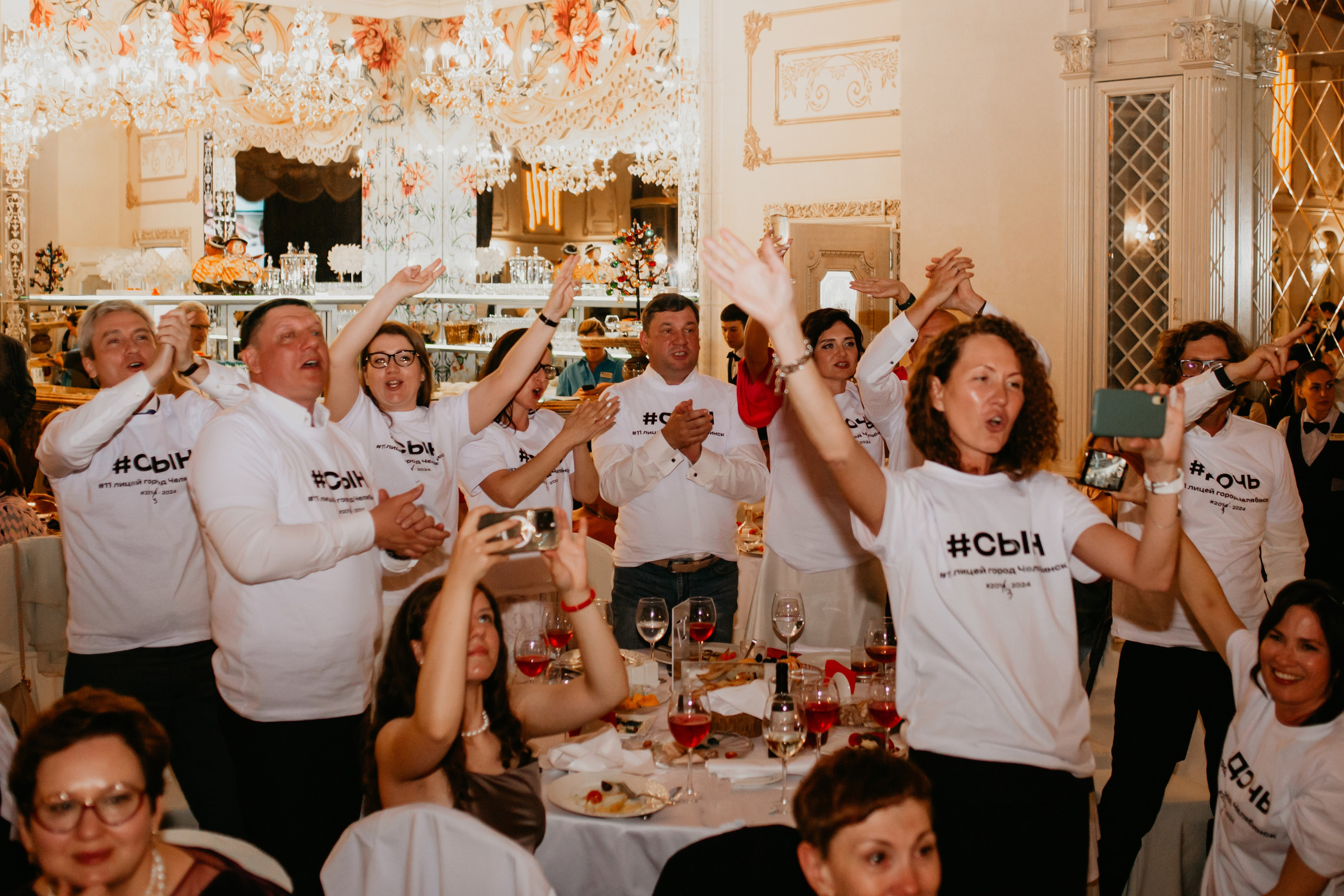 Выпускной. 11 лицей. Фотограф в Челябинске Ополихина Анна