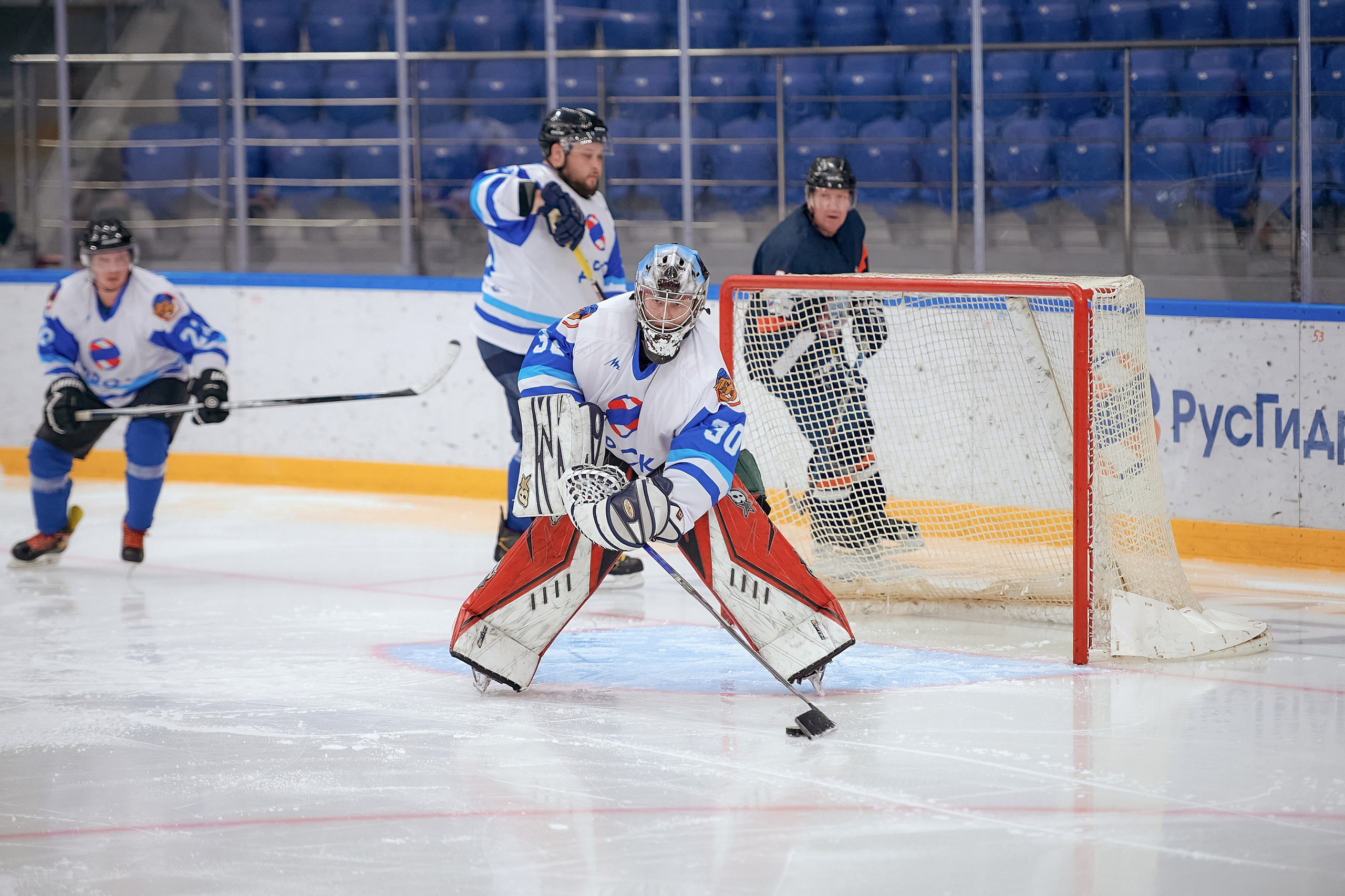 Портфолио репортажной фотосъёмки: Кристалл арена — Хоккей — РусГидро. Фотограф Яковлев Роман — Красноярск