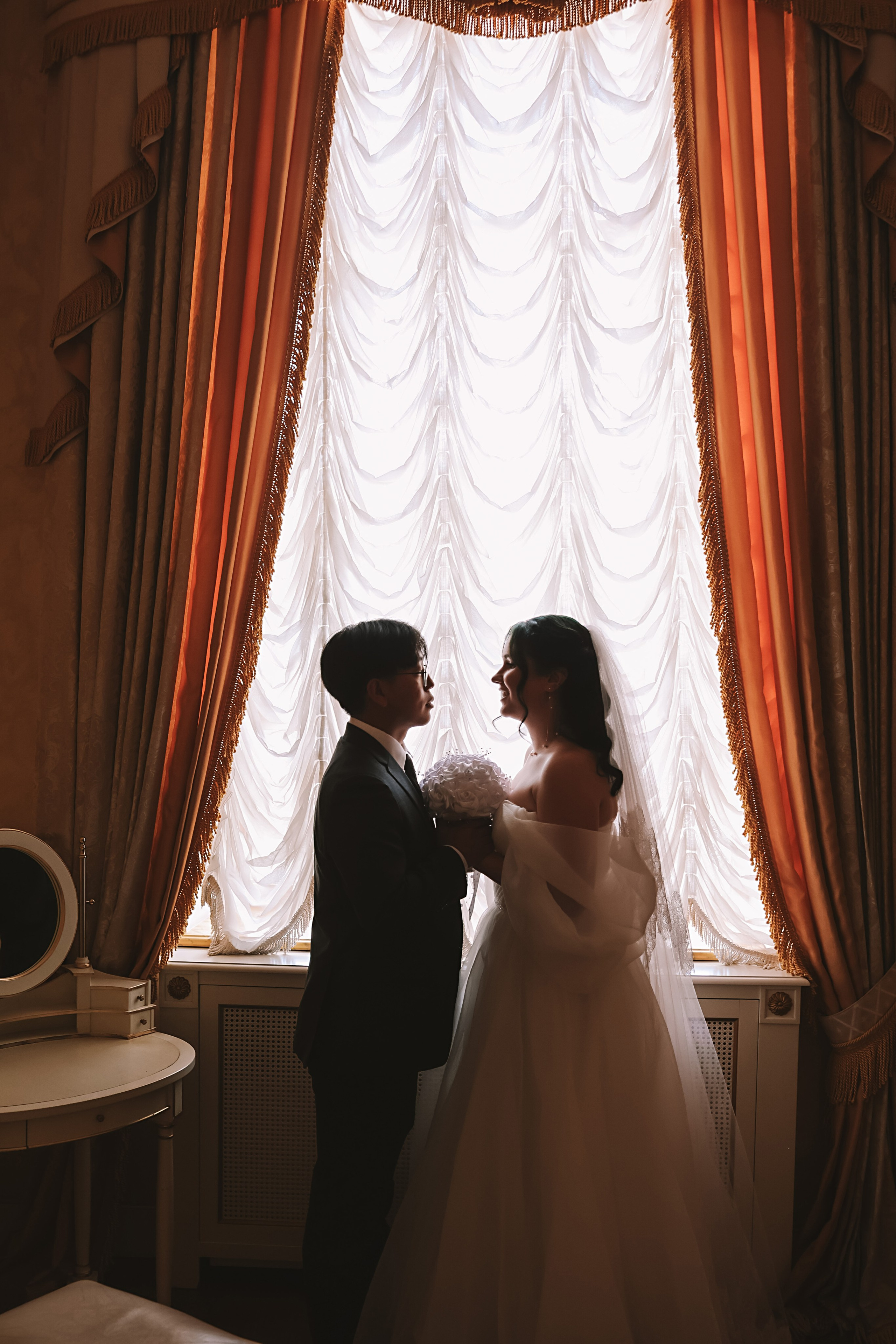 Айвазовский и парк дружбы народов. Семейный фотограф Тюмень, фотограф на роды Салмина Мария