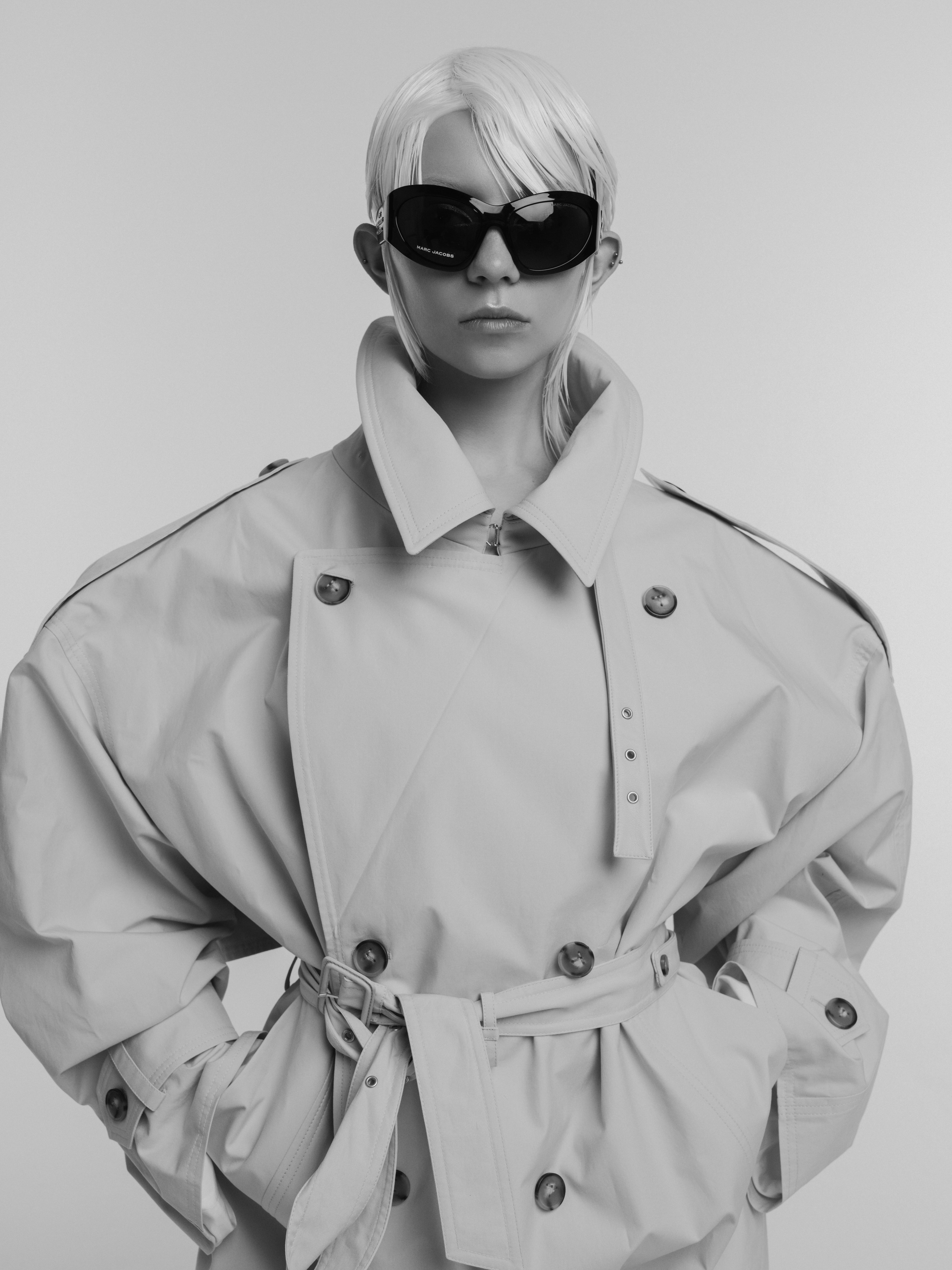 For L’Officiel Singapore. Retoucher Sveta Nestyuk