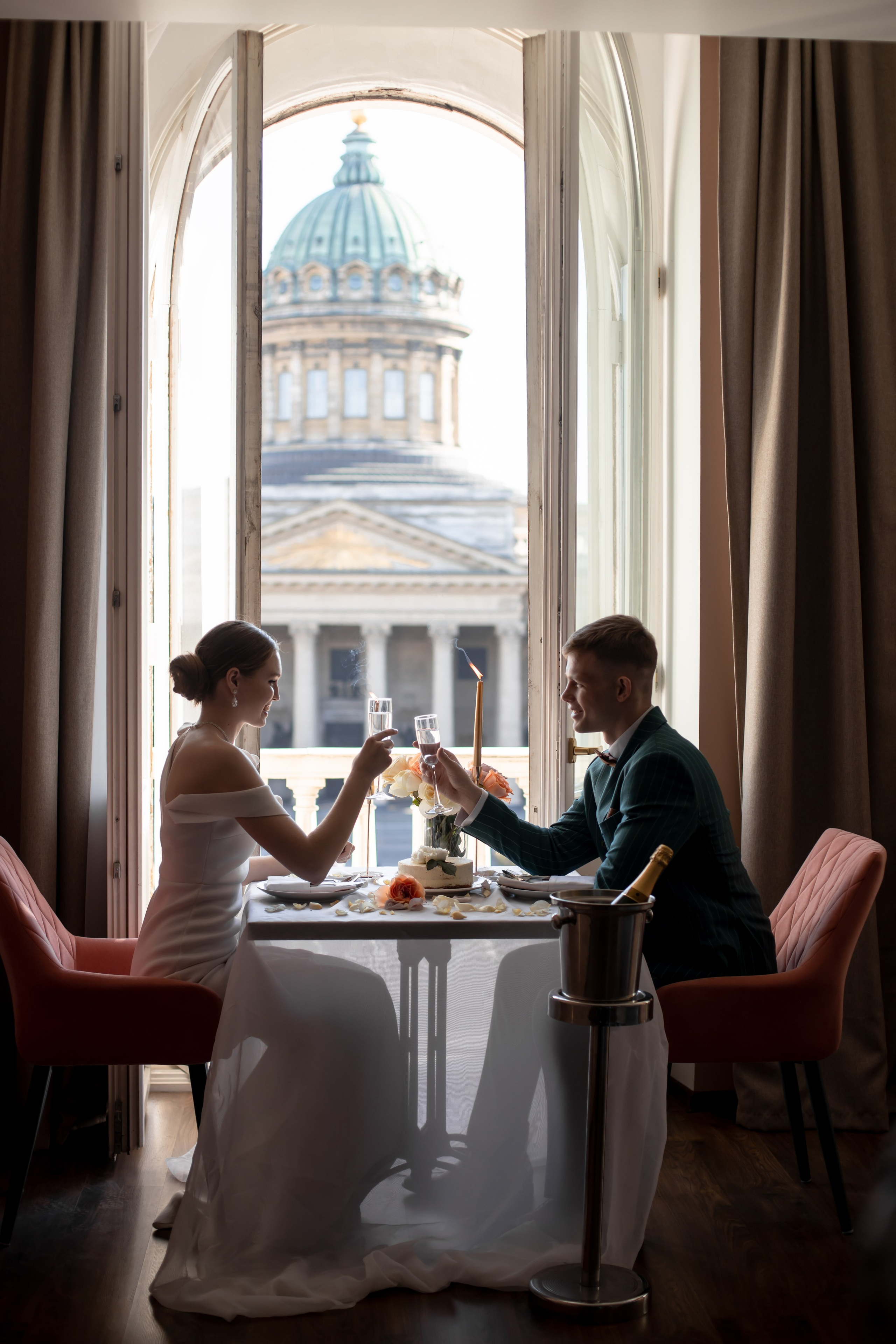 С видом на Казанский собора. Свадебный и семейный фотограф в Москве Диана Левченко