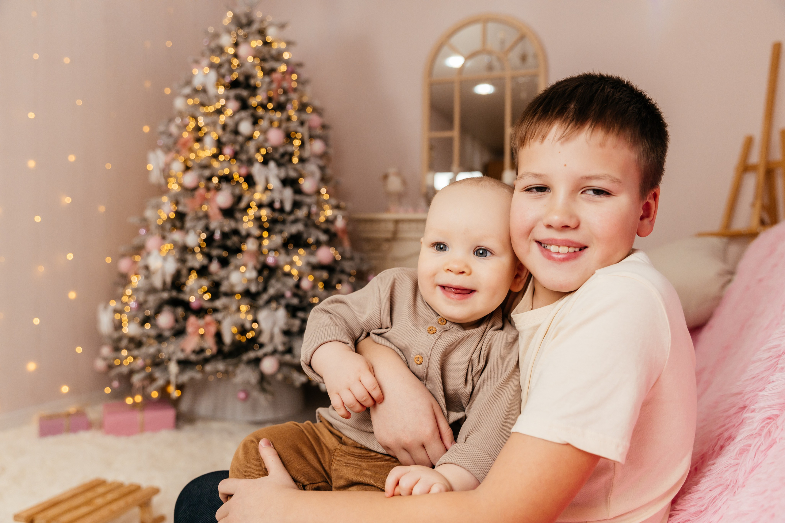 Семья Ивановых. Фотозона в Утане. Семейный фотограф в Чите Татьяна Фирсова