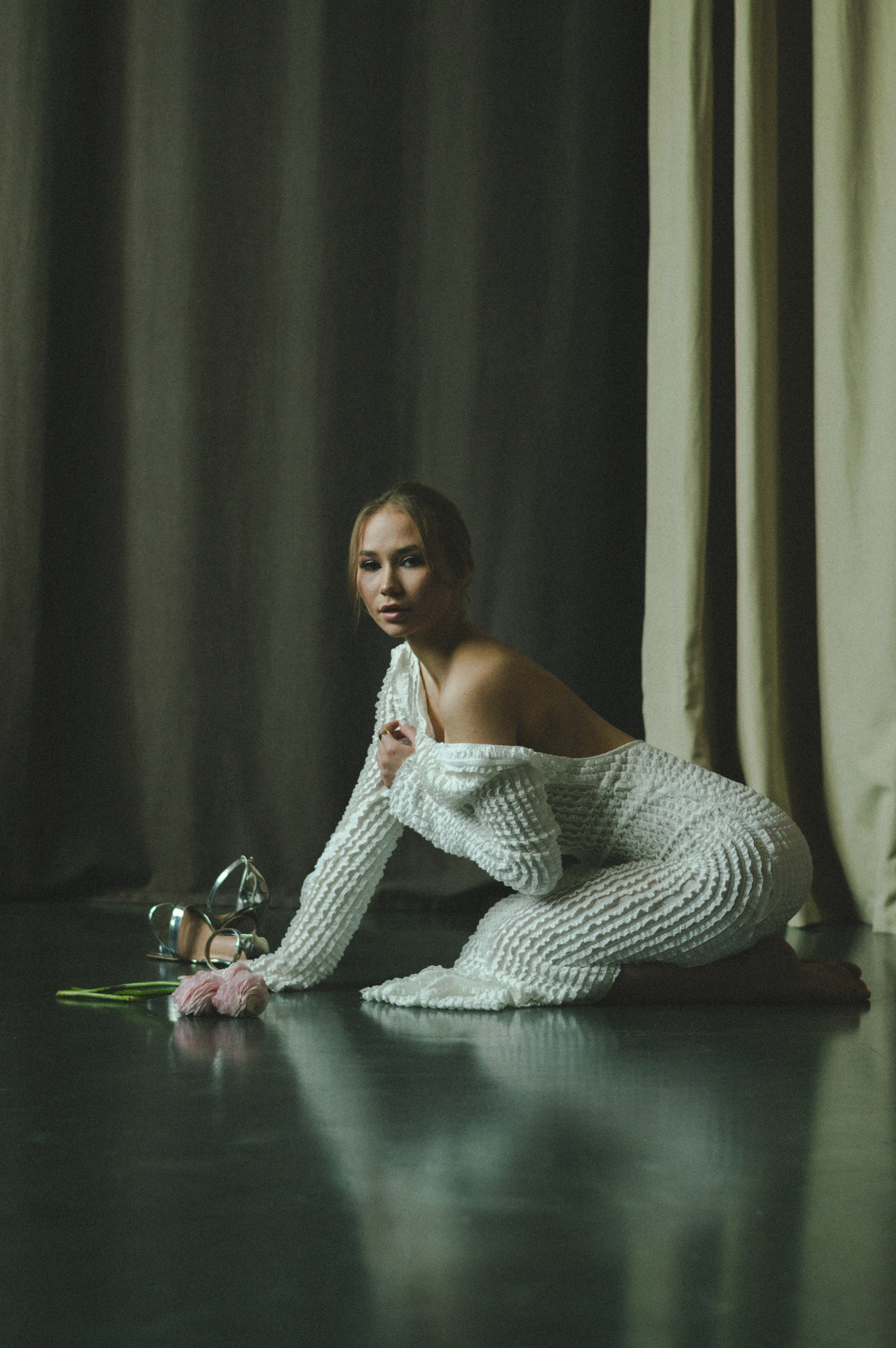 Портретная фотосессия в студии. Карина. Портретный и лавстори фотограф в Стерлитамаке Альбина Шарт