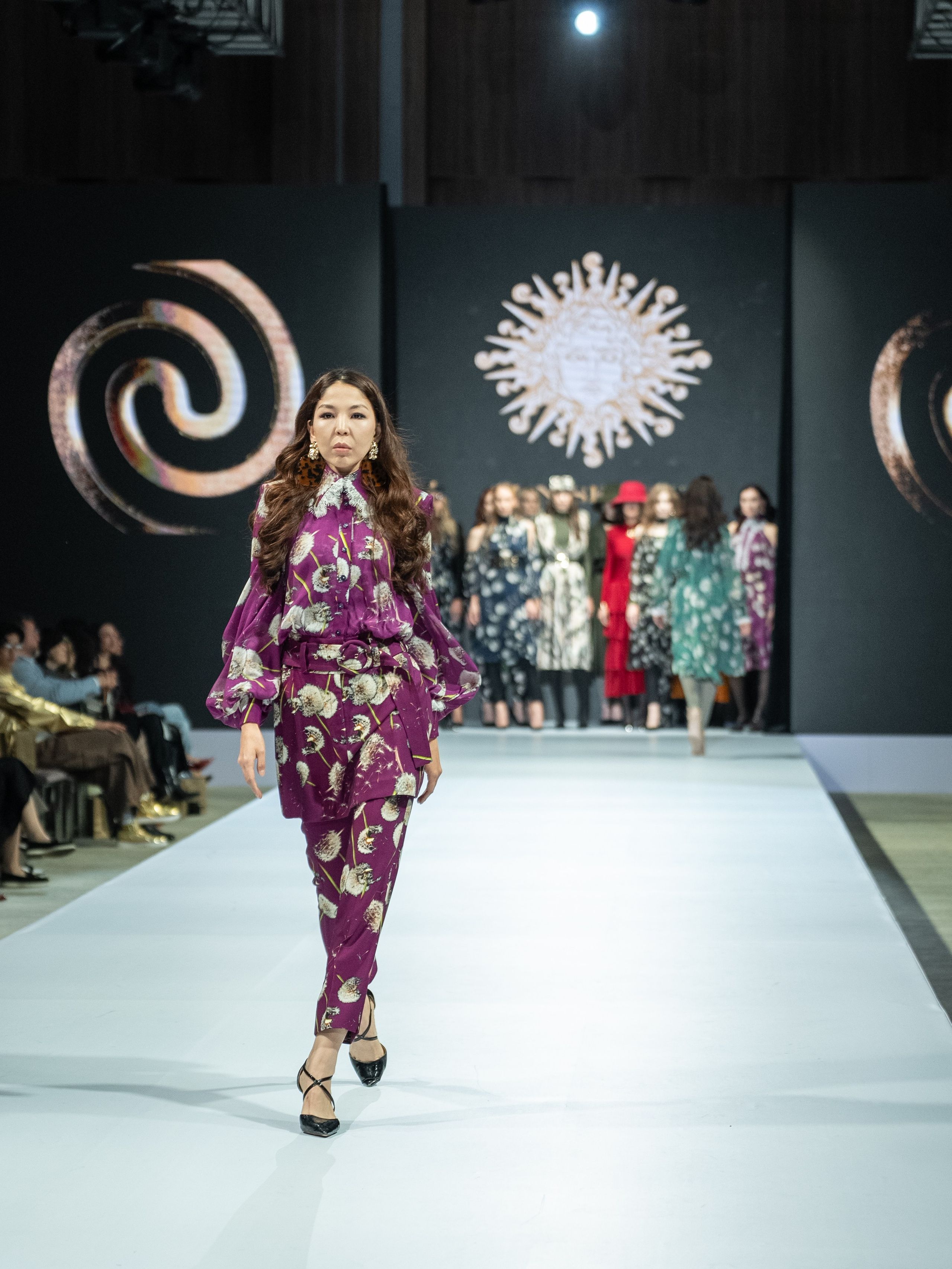 EURASIAN FASHION WEEK Sun Sergio. Сайт Алматинского НЮ АРТ, будуар и фэшн фотографа Дениса Карпенко