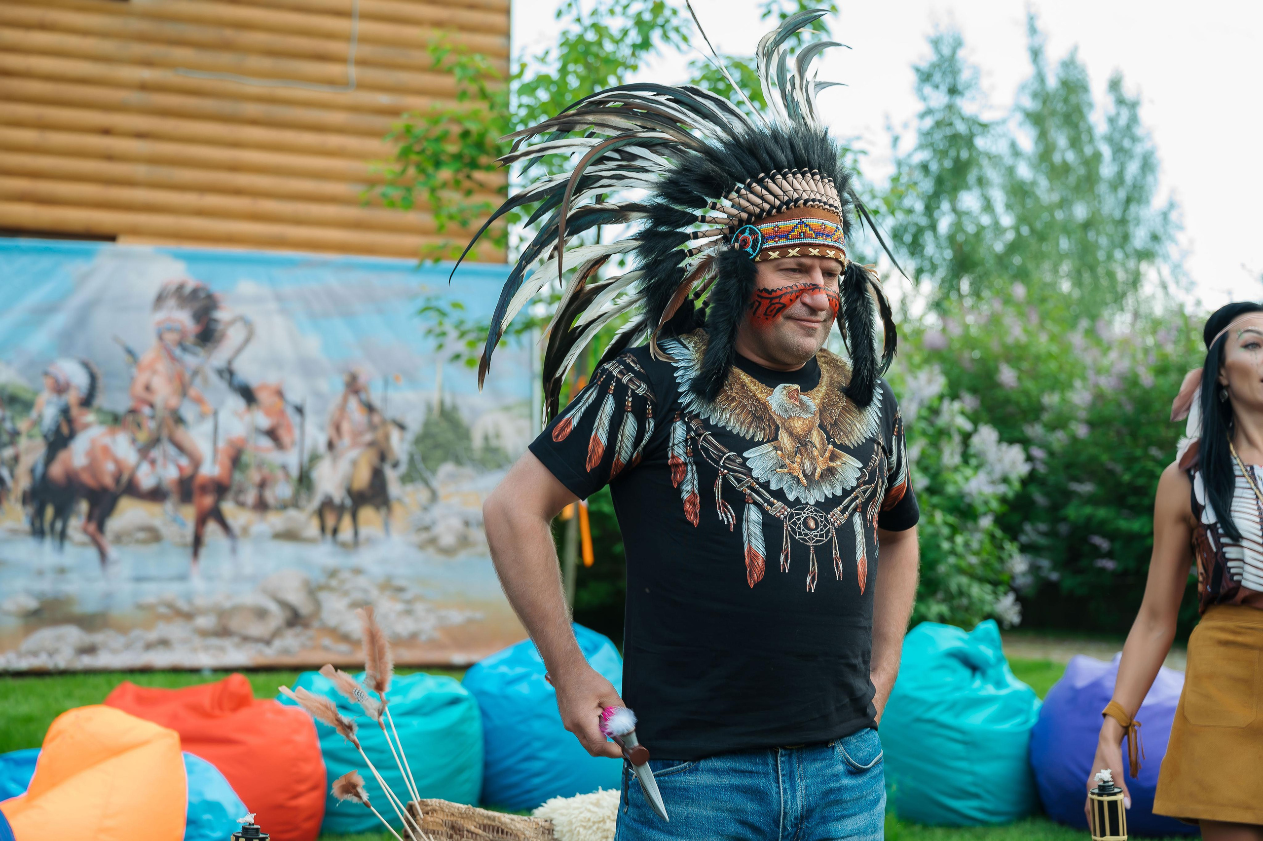 День Рождения индейцы