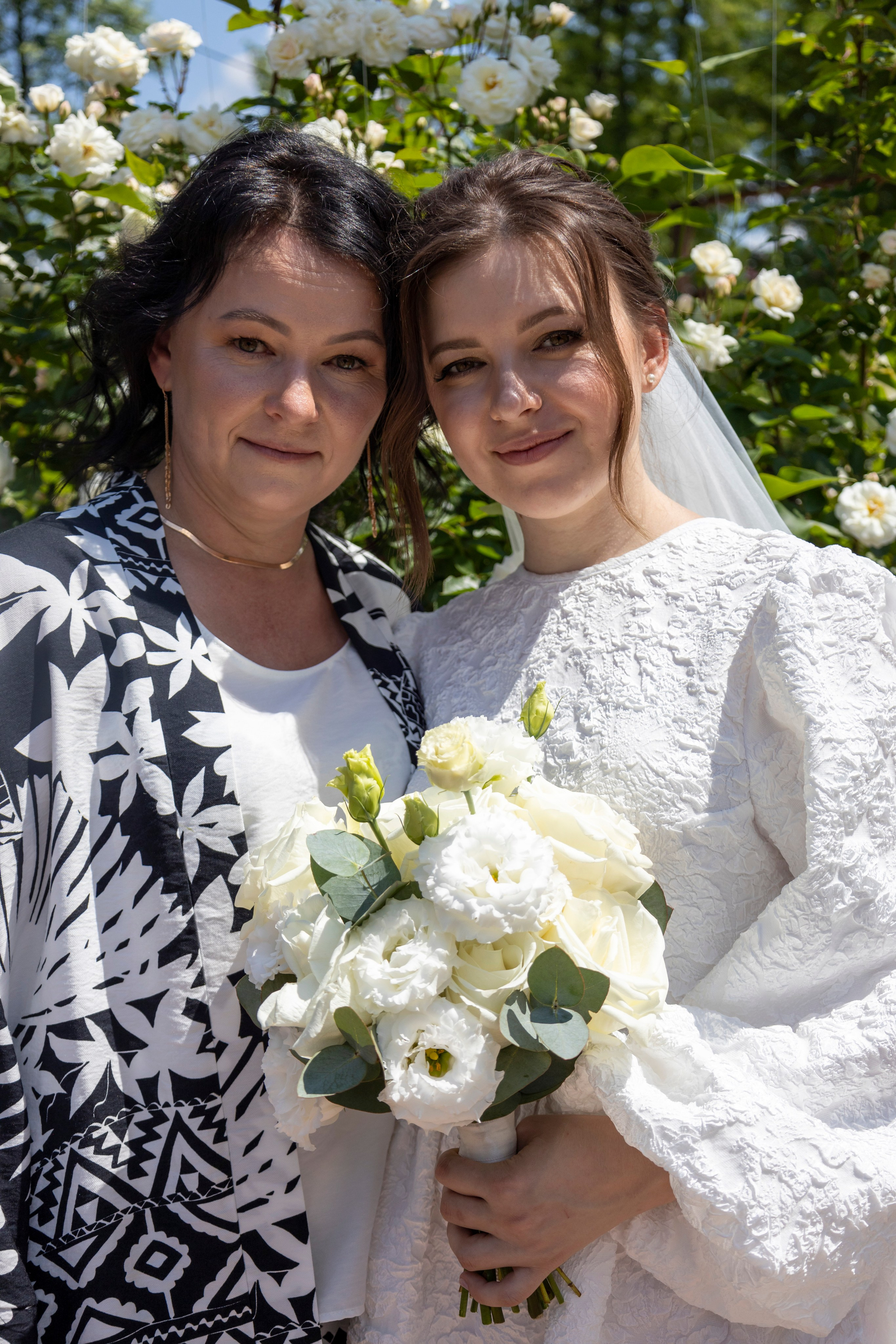 Елизавета и Павел. Свадебные «живые» фото с прогулки. г. Новошахтинск. Свадебный фотограф ростовская область