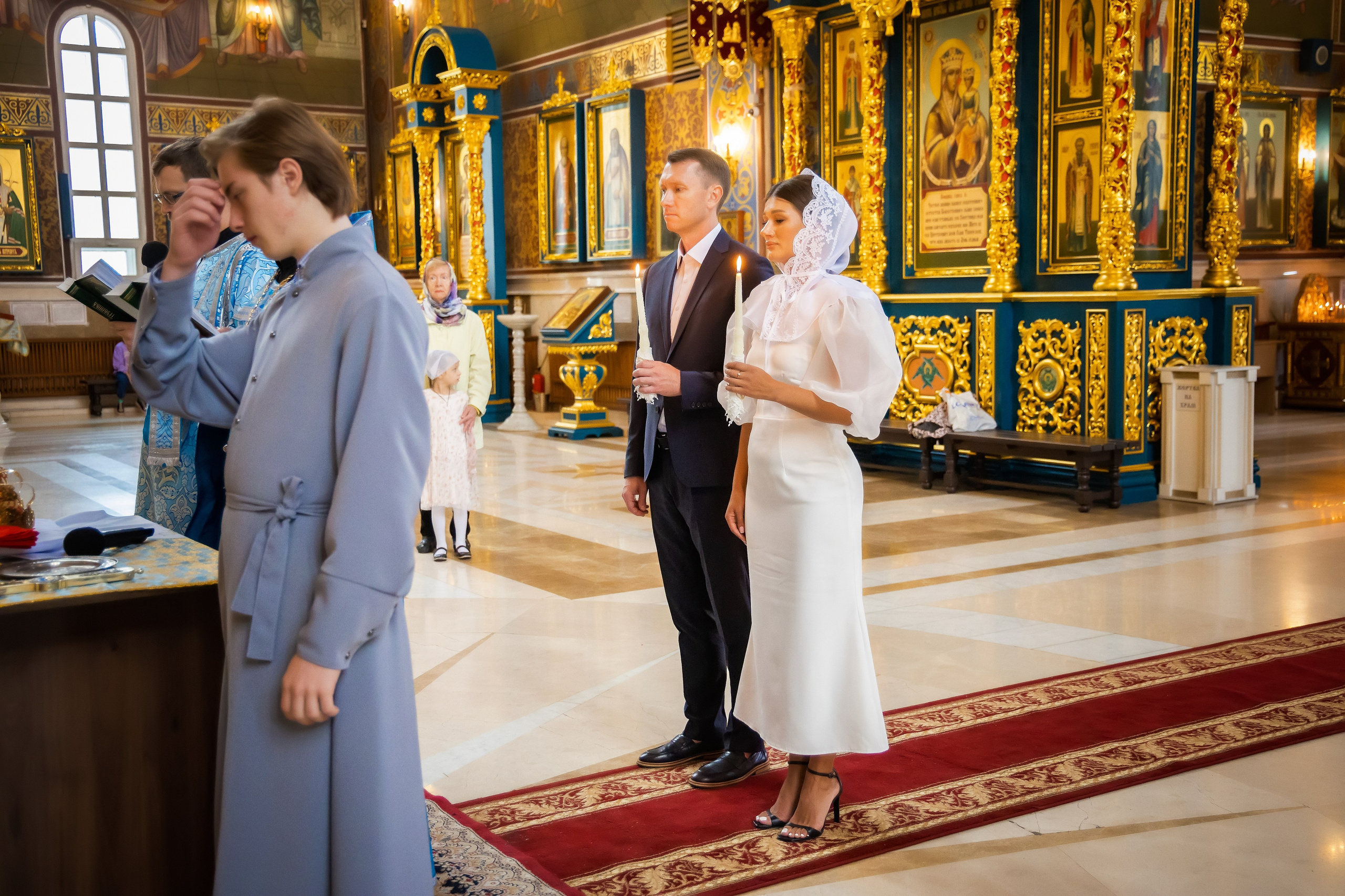 В Храме. Семейный и Свадебный фотограф в Астане Александр Астапов