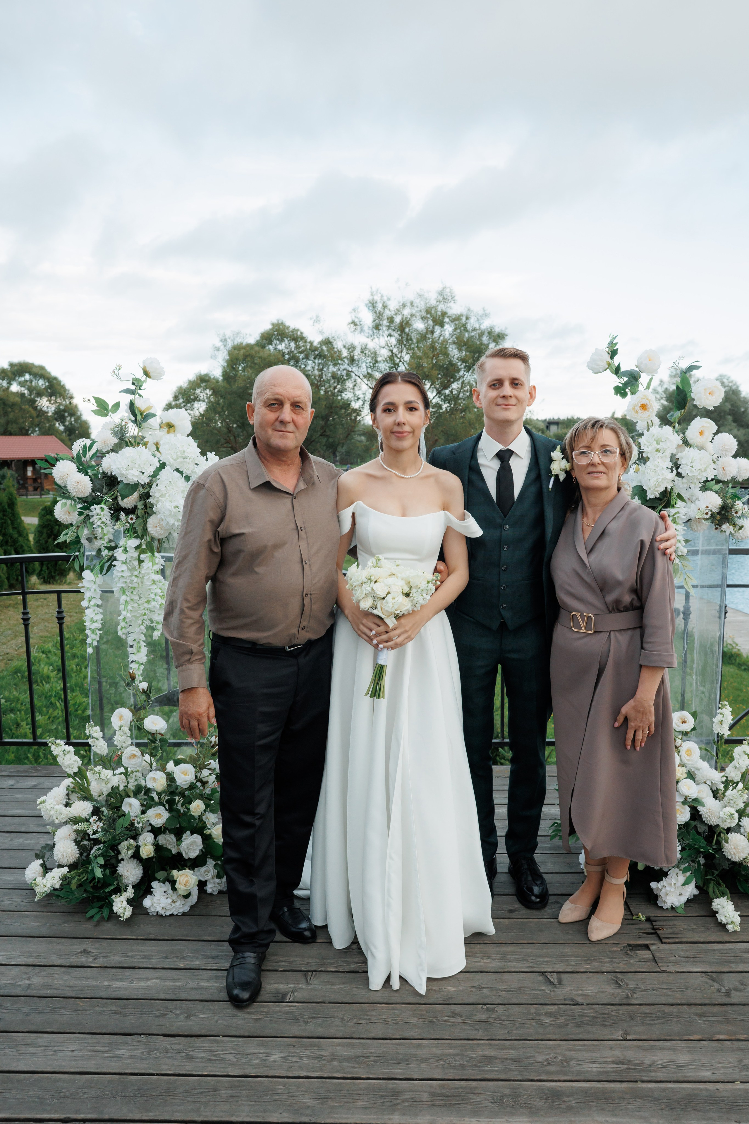 Регистрация в отеле Fish Point, ЗАГС Бутово, прогулка в Остафьево. Свадебный и репортажный фотограф (Москва, Королев и другие)