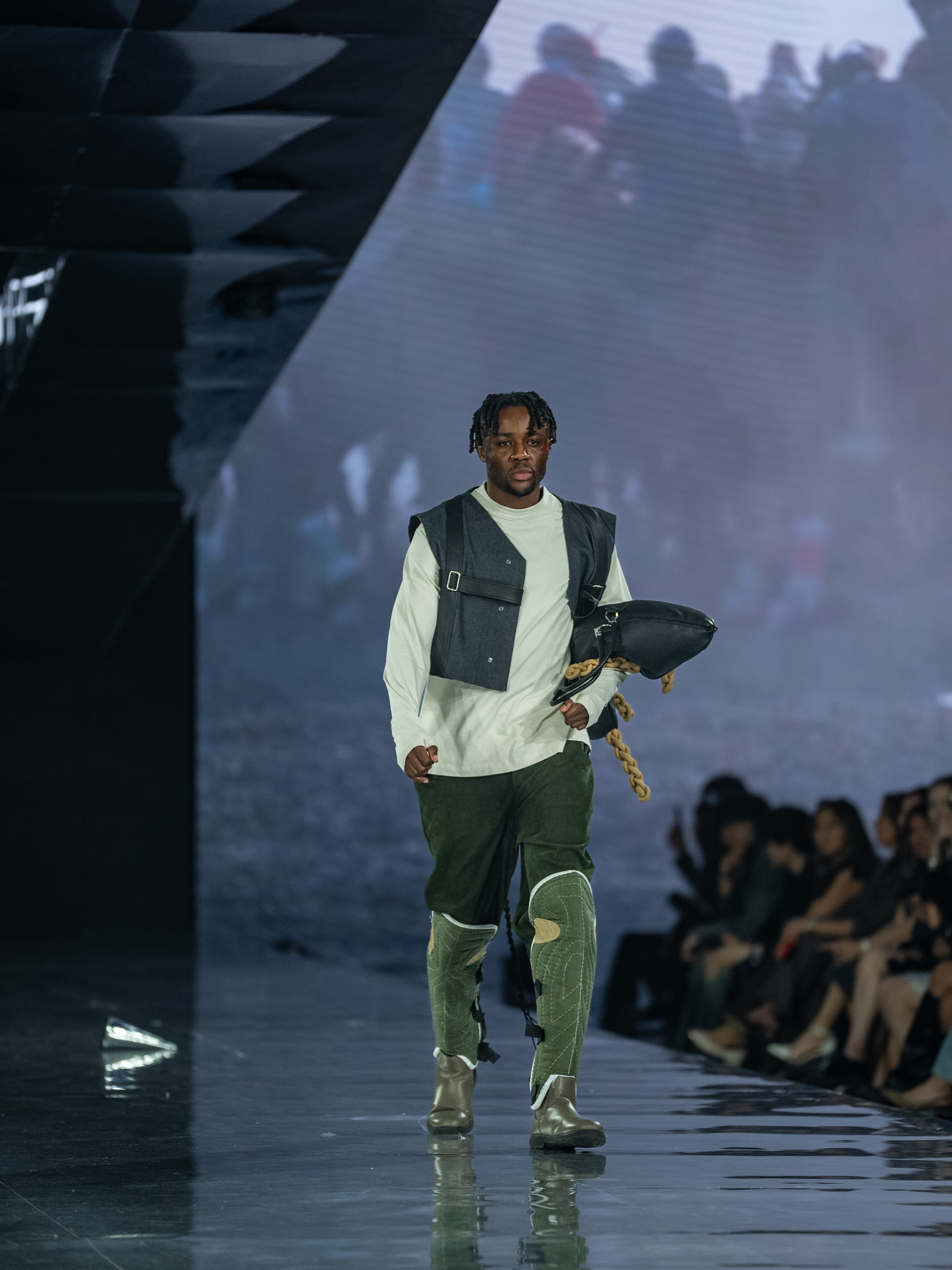 Visa Fashion Week Almaty Pre-Fall 2026 GAZHAIYIP. Сайт Алматинского НЮ АРТ, будуар и фэшн фотографа Дениса Карпенко
