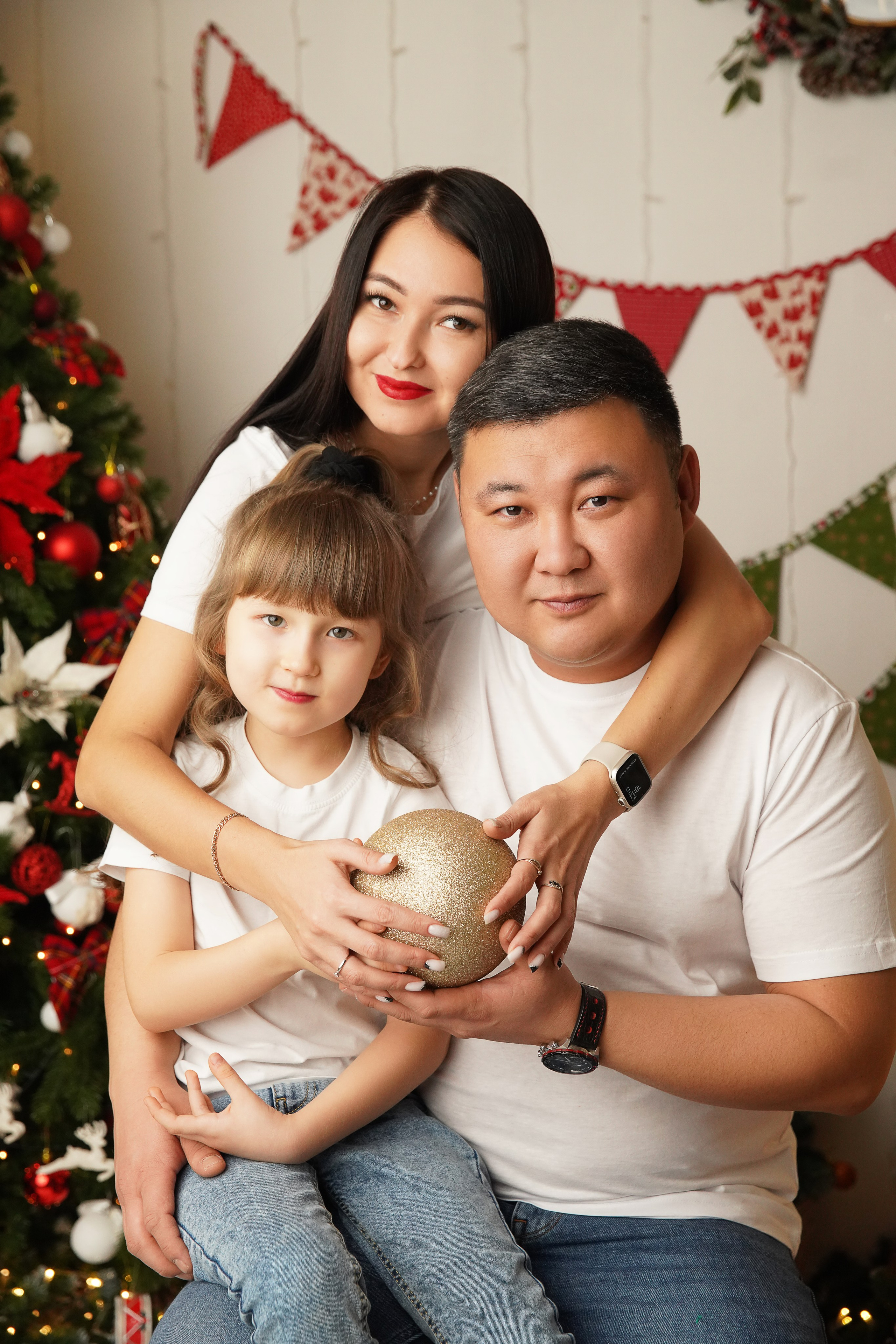 Новогодняя фотосессия. Фотограф новорожденных. Семейный и детский фотограф в городе Сургуте