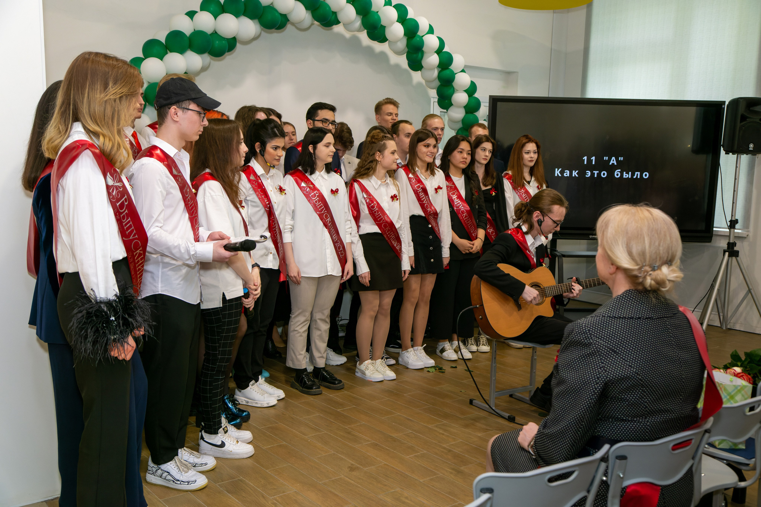 Последний звонок, выпускной в школе. «Студия DRONAVT`s» — видеосъёмка и фотография г. Москва