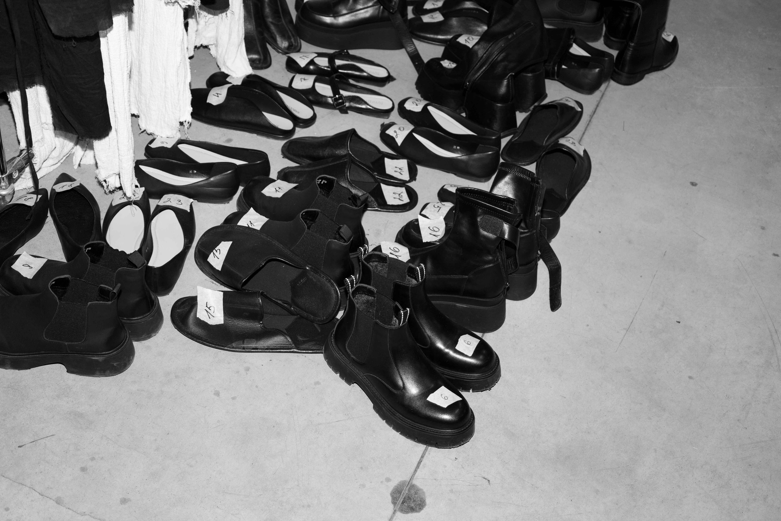 Auxi Backstage. VICTORIA SHU