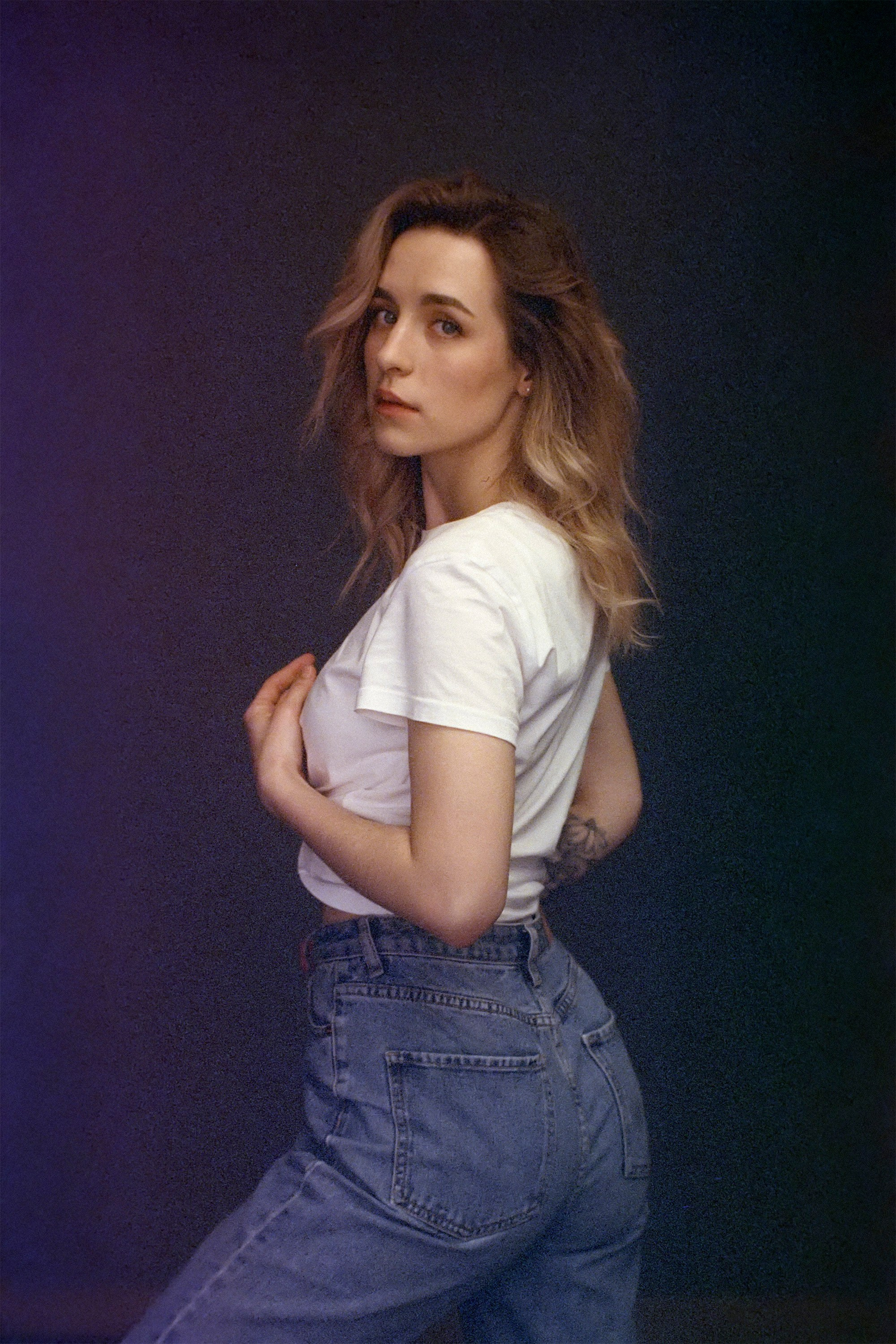 Fujifilm Eterna 500T expired Canon EOS 30 + Canon EF 50mm f/1.2L USM 