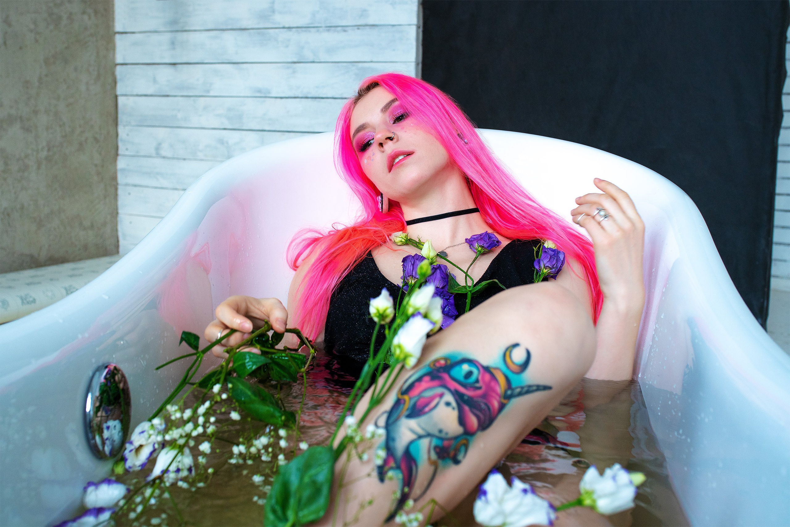 Аня. Цветы. Портретный фотограф в Санкт-Петербурге Александр Быстрицкий