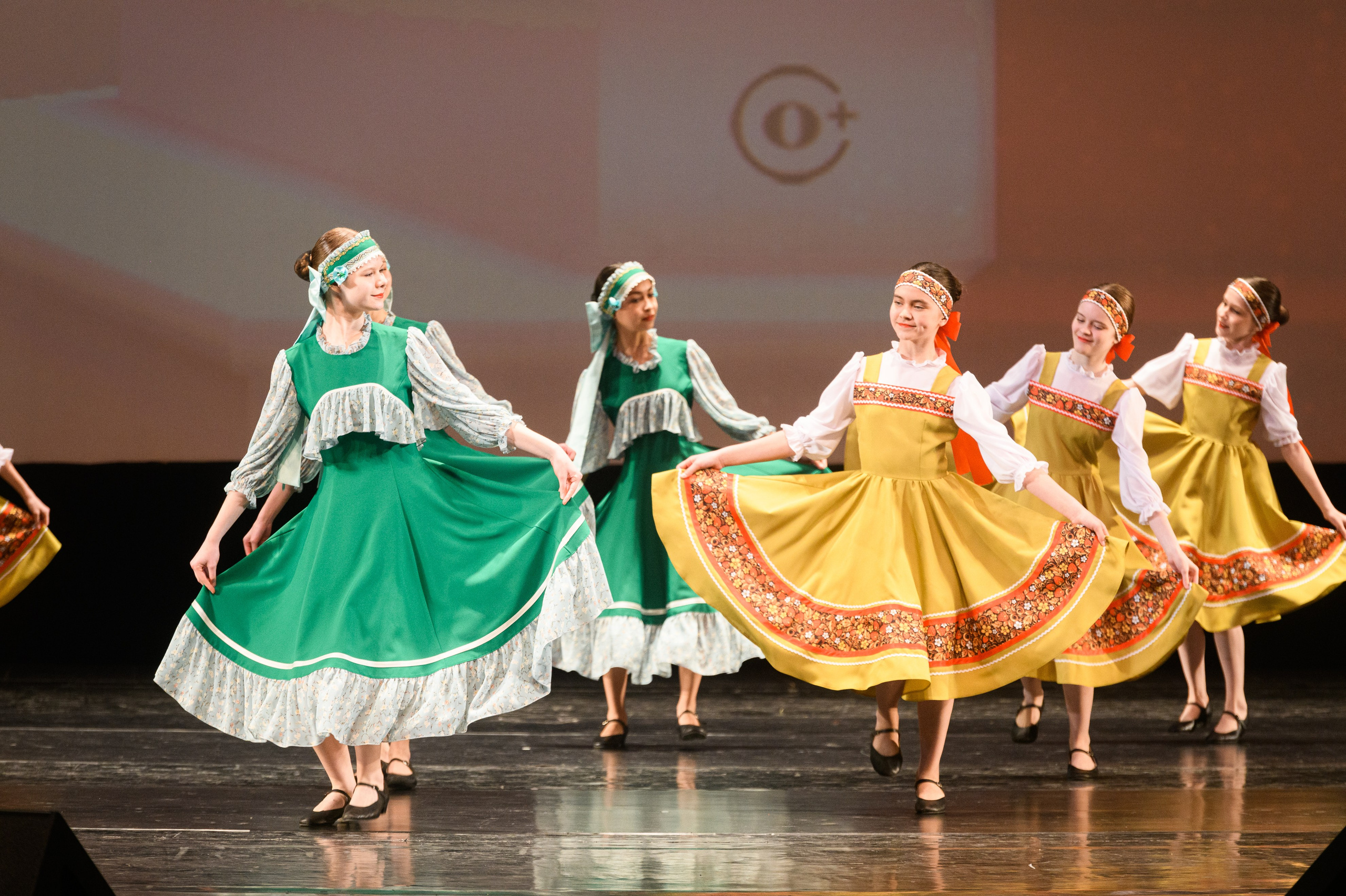 23 апреля, часть 1, БКЗ Октябрьский, г. Санкт-Петербург. Золотое яблочко