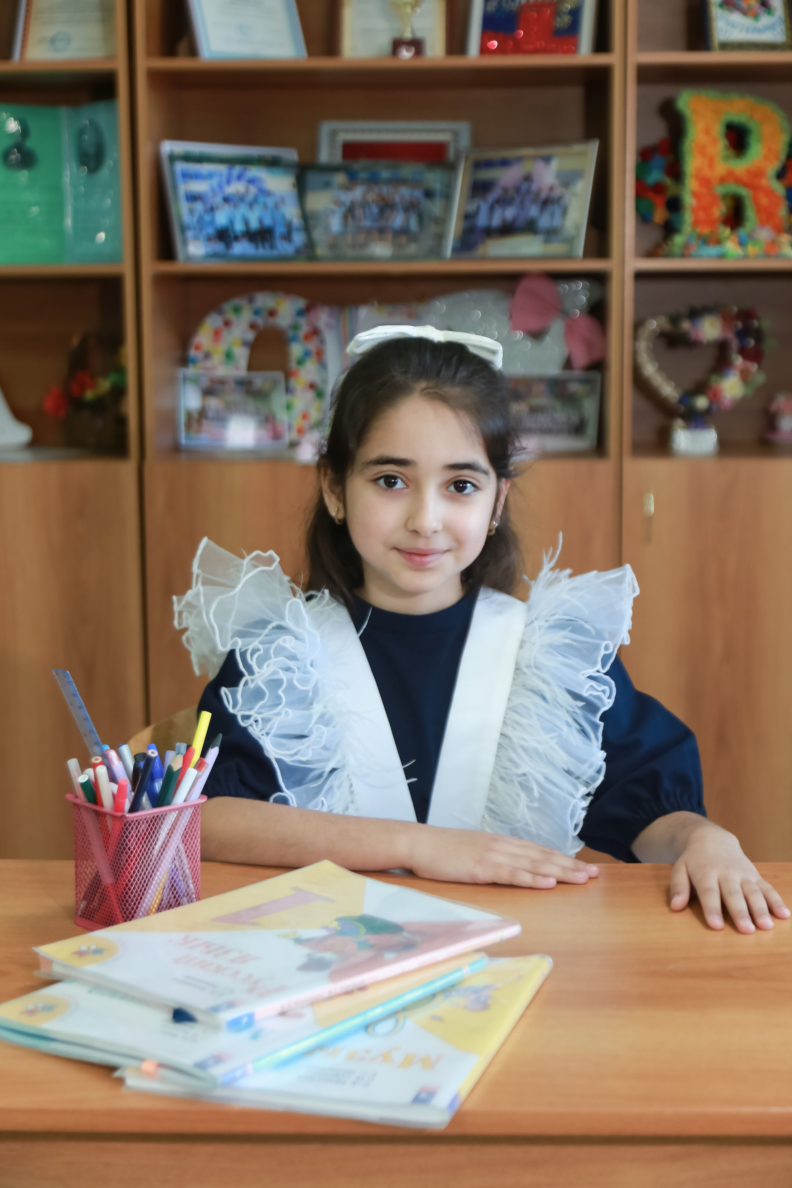 Выпускные съемки «Школа. Портреты». «ФотоЛерия» ФОТОГРАФ ВЫПУСКНЫЕ АЛЬБОМЫ