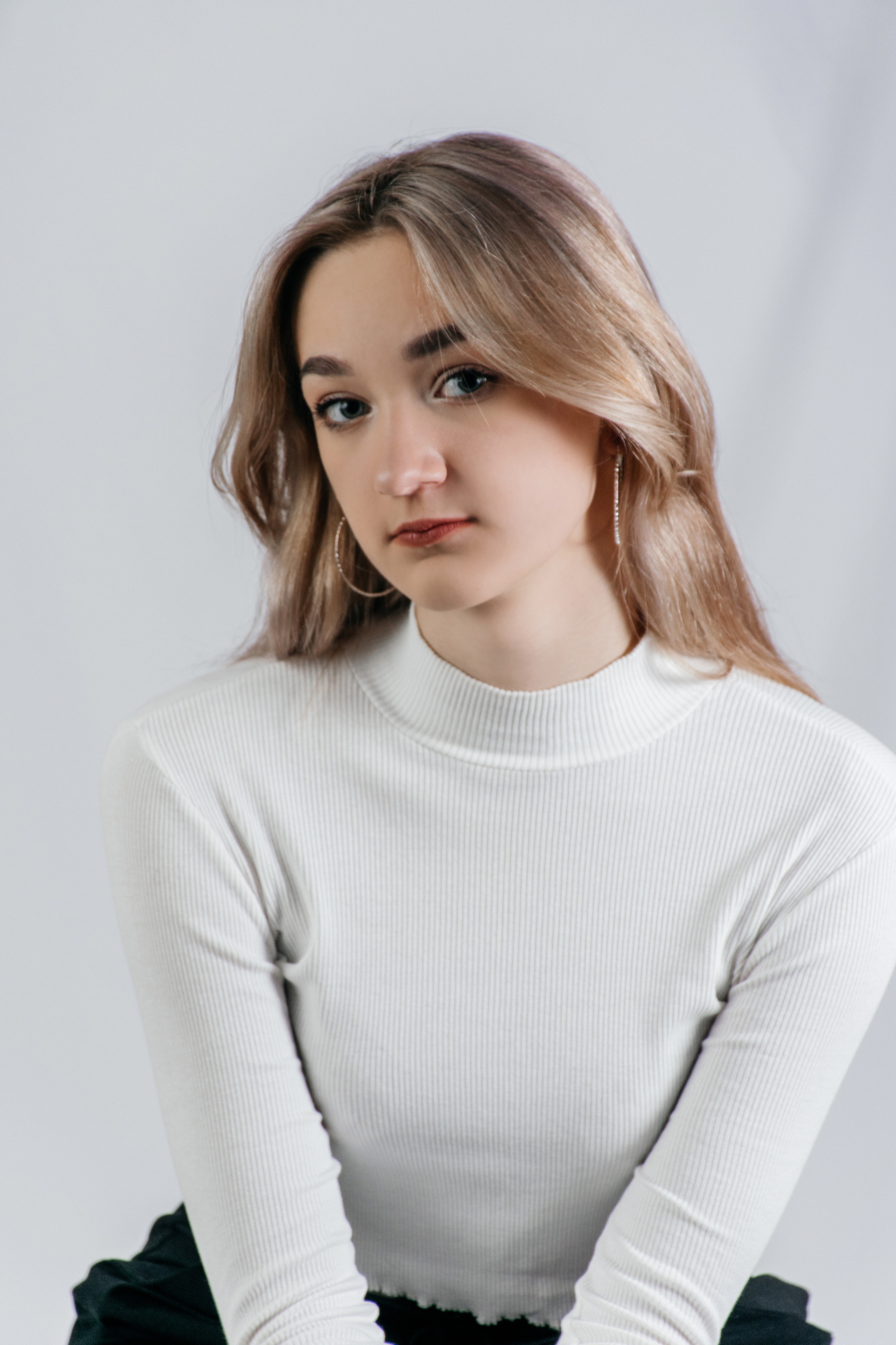 Сложный портрет в простых условиях. Профессиональный ретушер/портретный фотограф в Вельске и Вологде Юлия