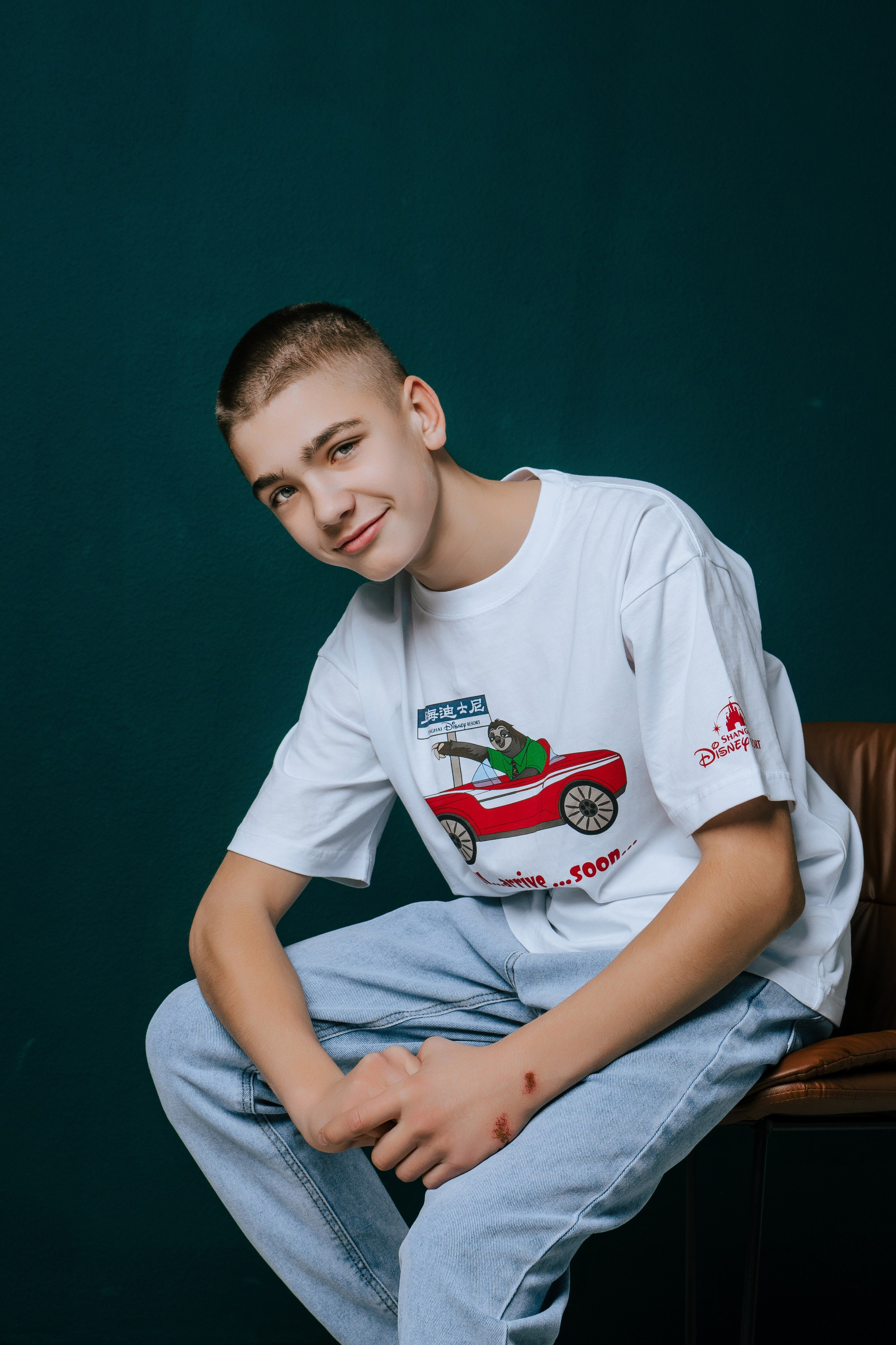 4 Школа — Заводской. Фотограф Ярмишко Дарья. Выпускные фотокниги