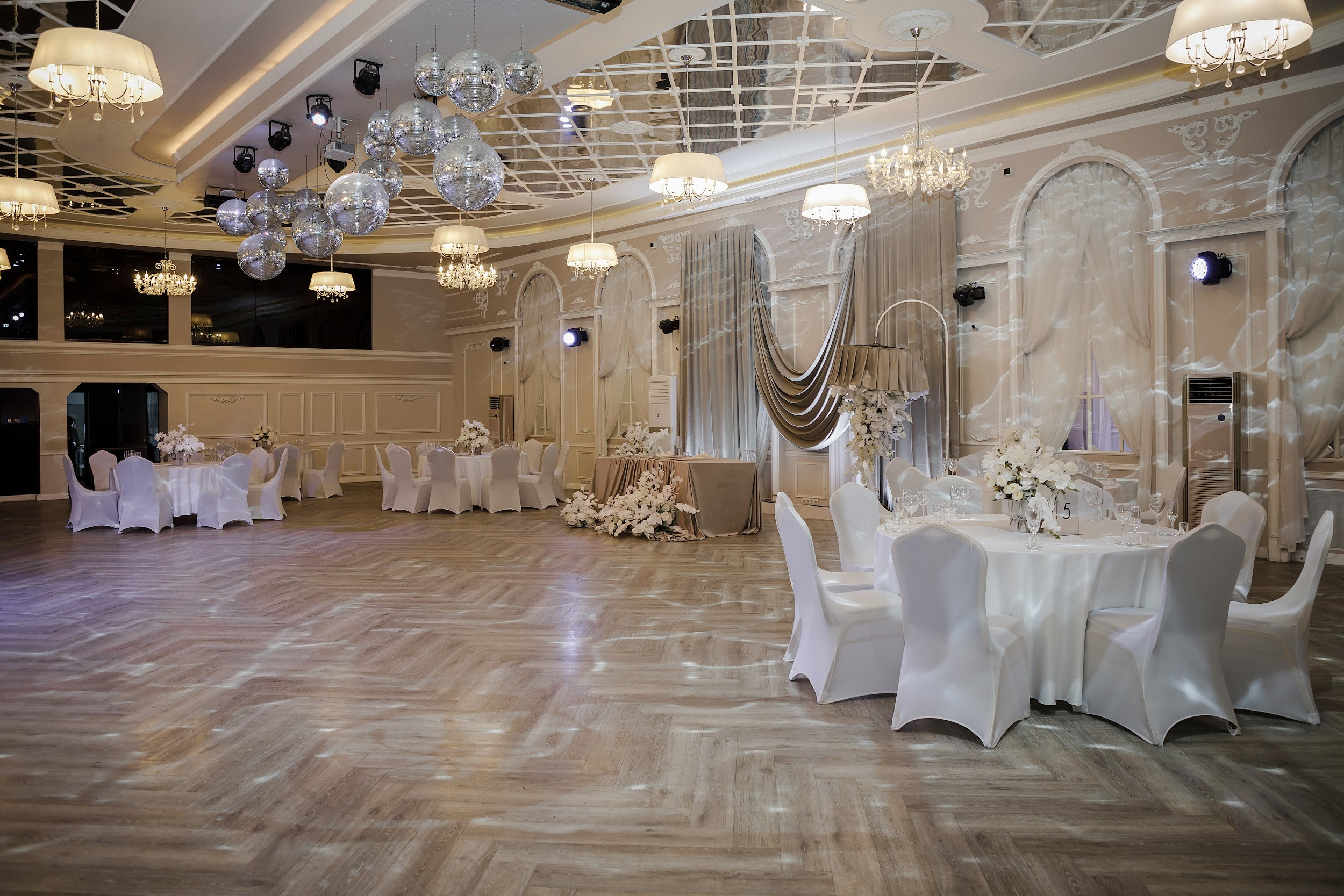 ВИОЛЕТТА И АЛЕКСАНДР