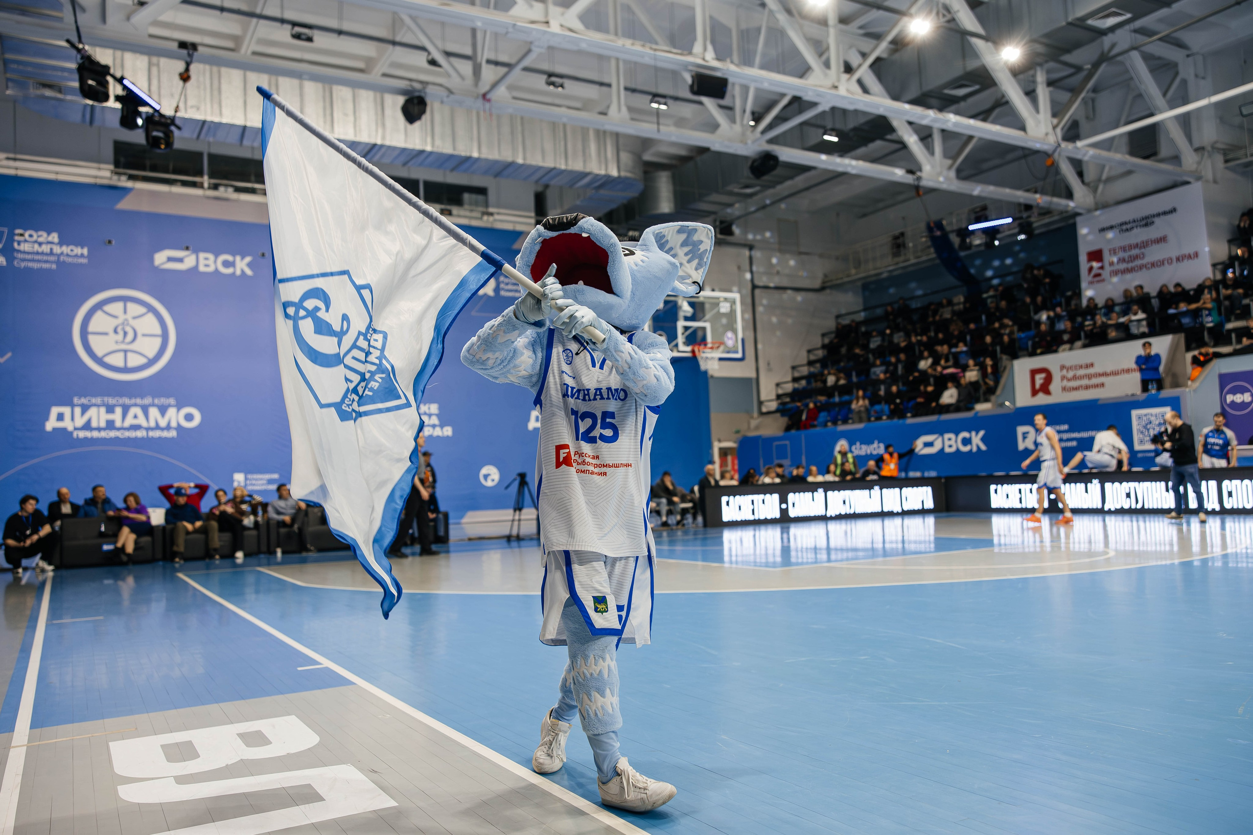 Баскетбол — Динамо. Репортажный и свадебный фотограф во Владивостоке Максим Цой