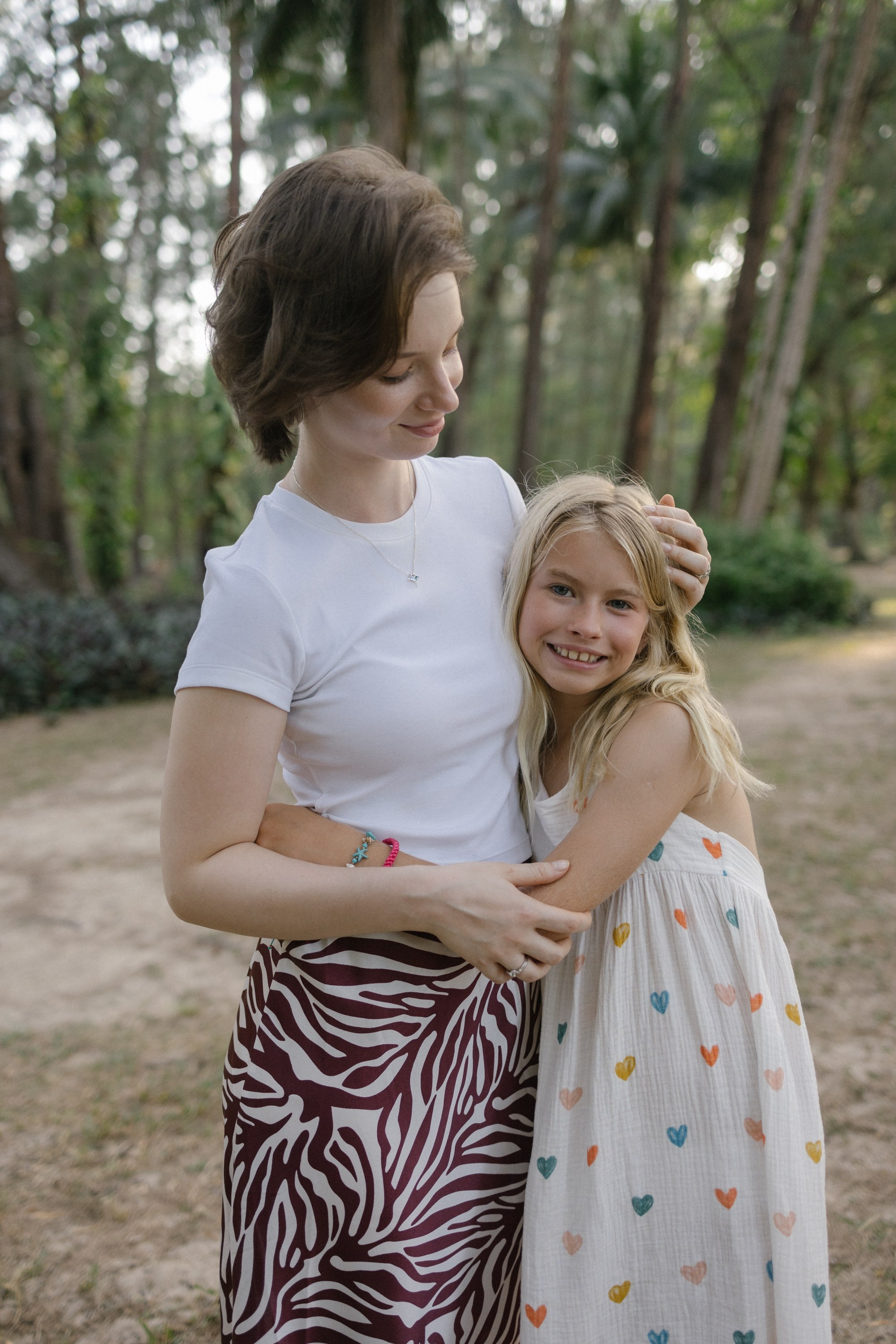 Family photoshoot in Phuket, Thailand. Fedor Lemeshko — Destination Wedding and Family Lifestyle photographer