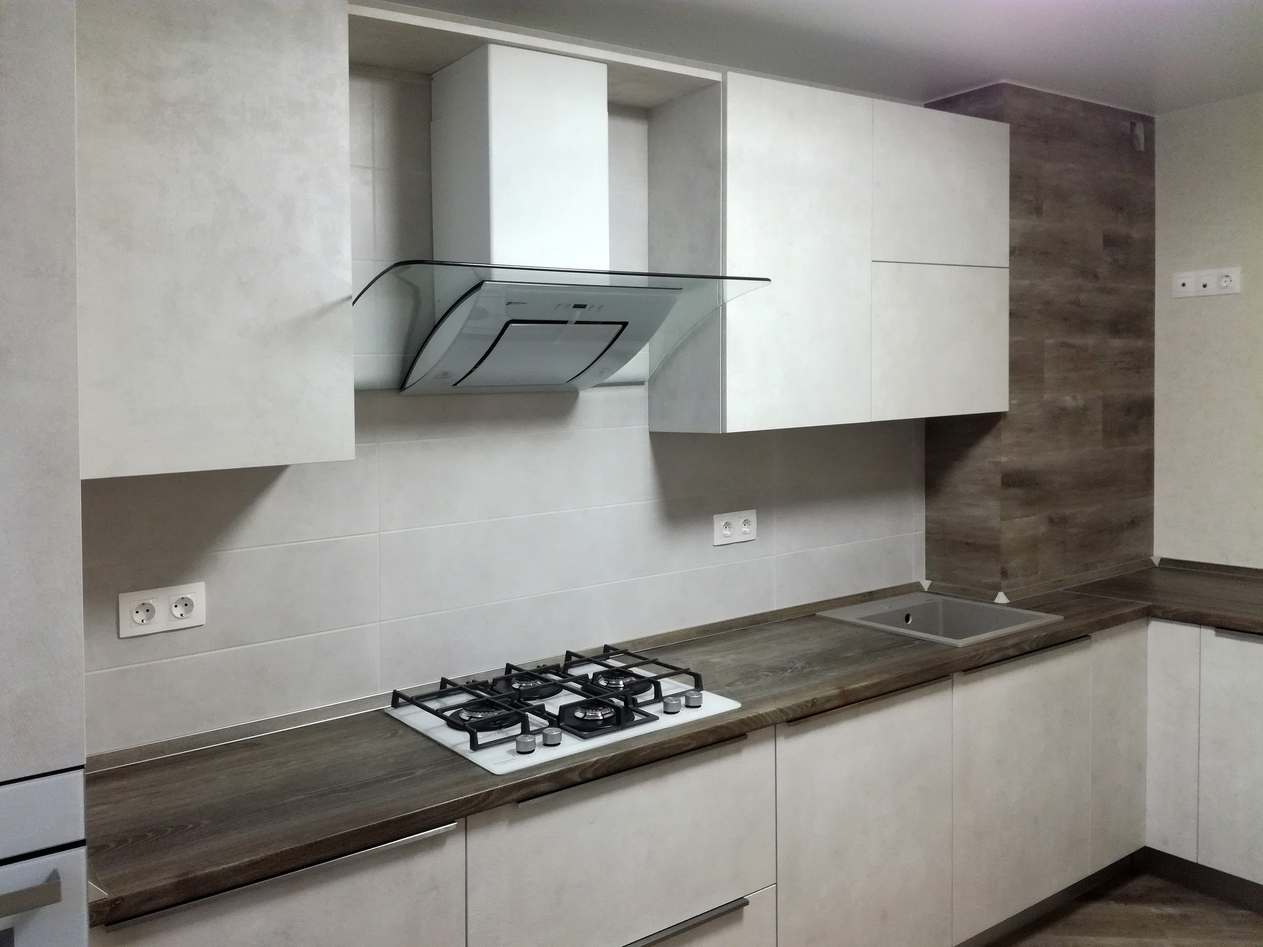 Кухни на заказ в Евпатории. Мебель на заказ в Евпатории