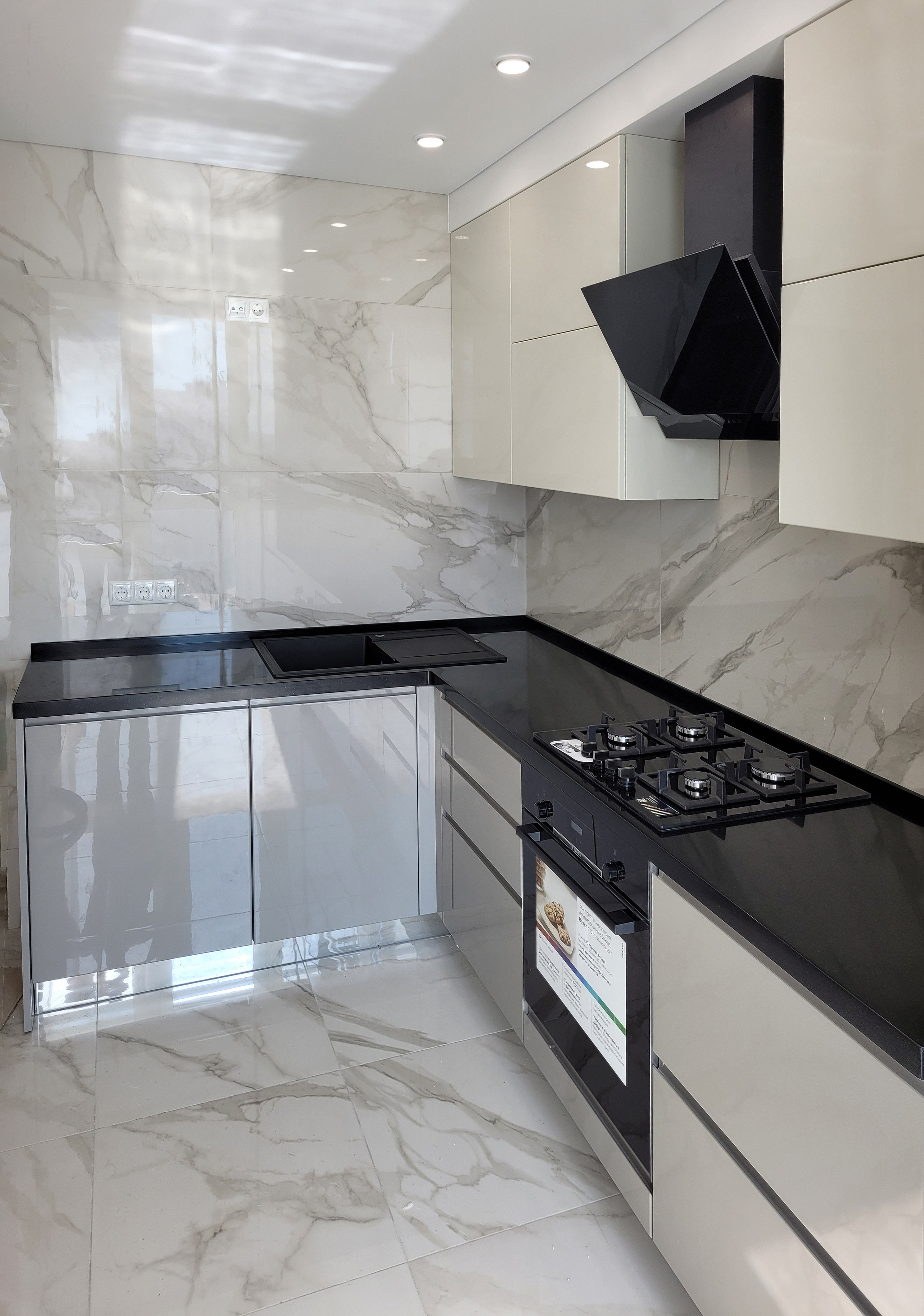 Кухни на заказ в Евпатории. Мебель на заказ в Евпатории