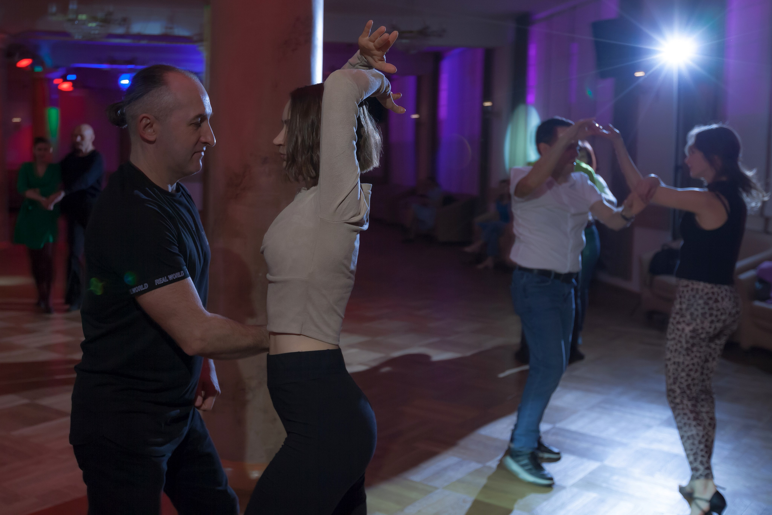 Вечер бачаты. Семейный и предметный фотограф Мария Львова Санкт-Петербург flitphoto