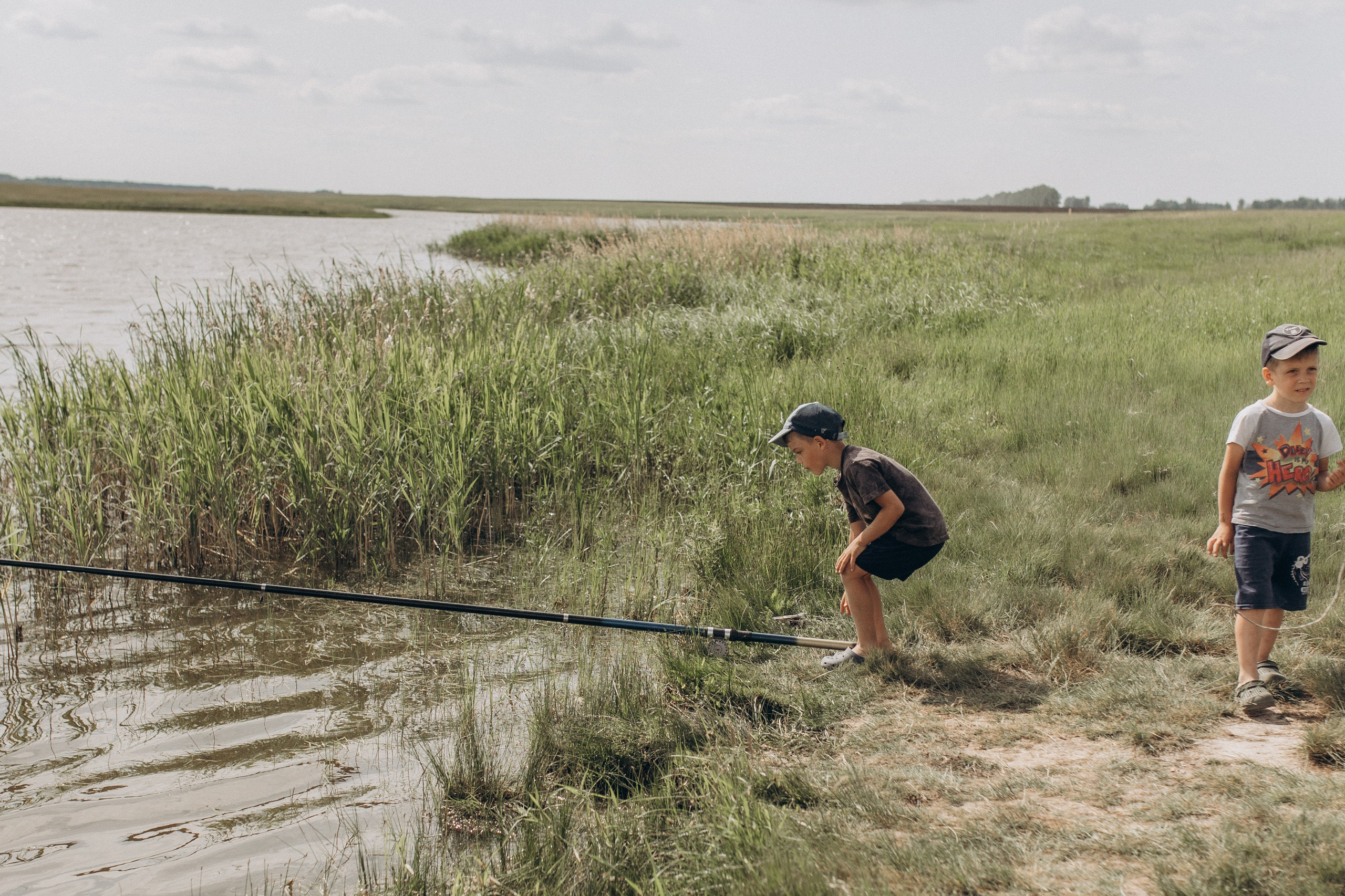 Семейная рыбалка. Семейный фотограф lifestyle в Новосибирске Елена Шпилевая