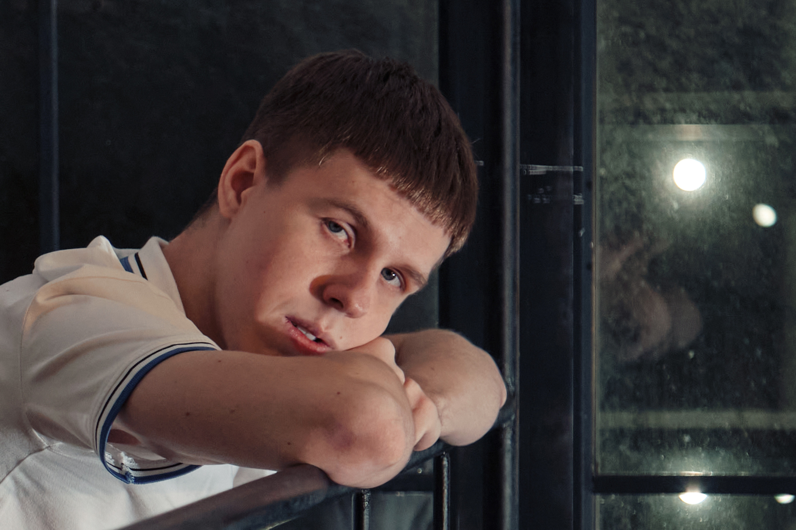 Фотосессия парня в студии. Самара