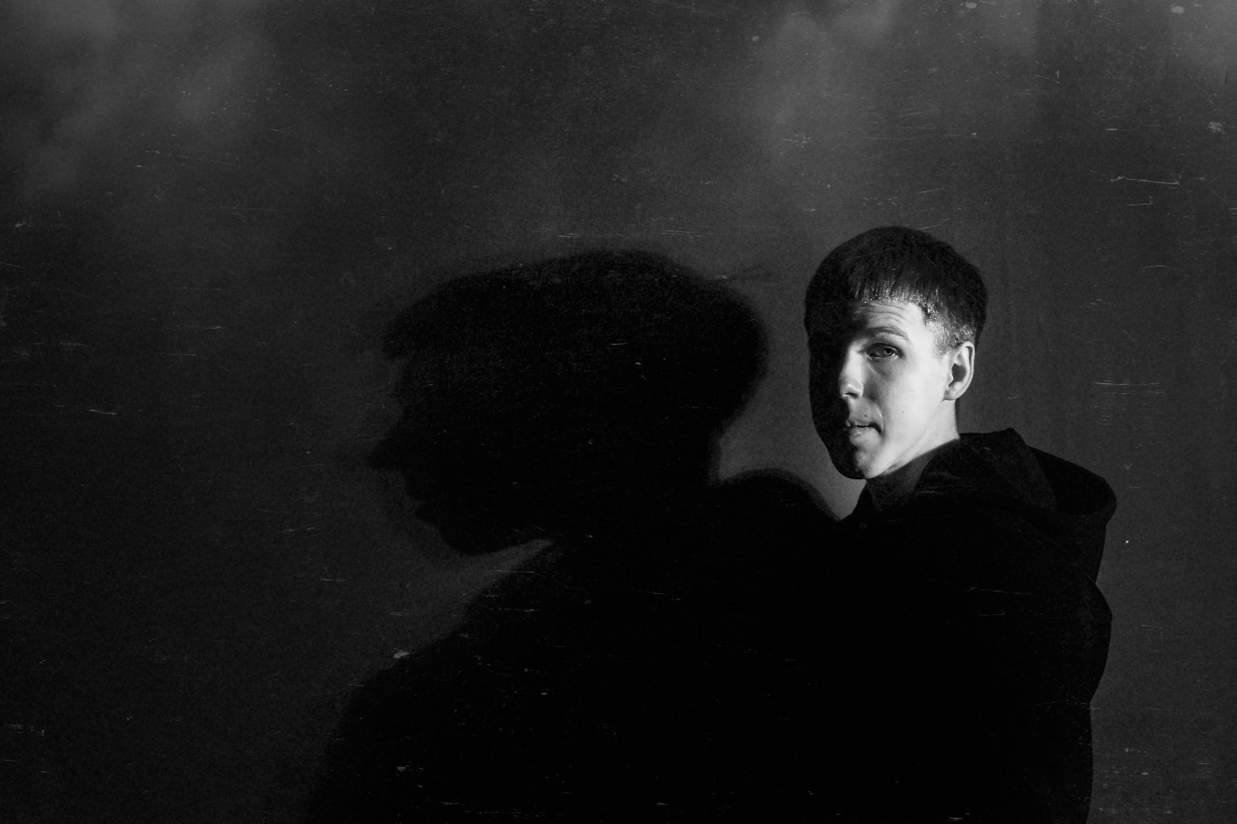 Фотосессия парня в студии. Самара