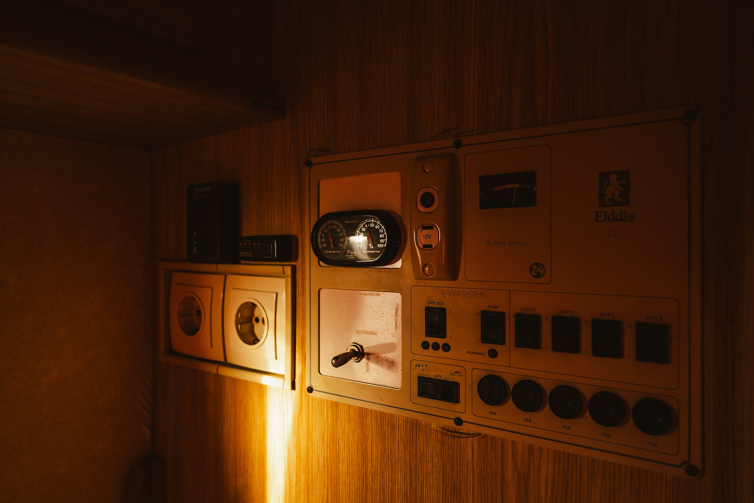 Проект сёрф лагерь Swell. Иван Зайцев (IZIART) — визуальные истории для брендов, людей и мест