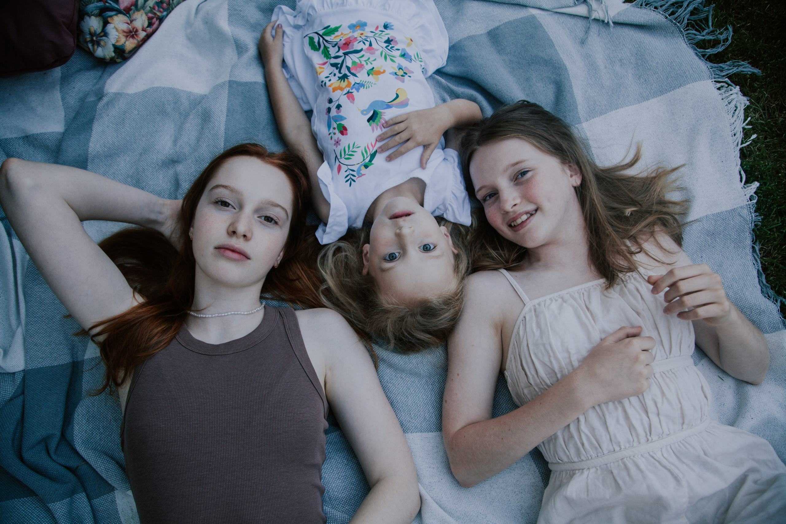 Вечер в саду. Семейный фотограф во Всеволожске и Санкт-Петербурге Юлия Капустина