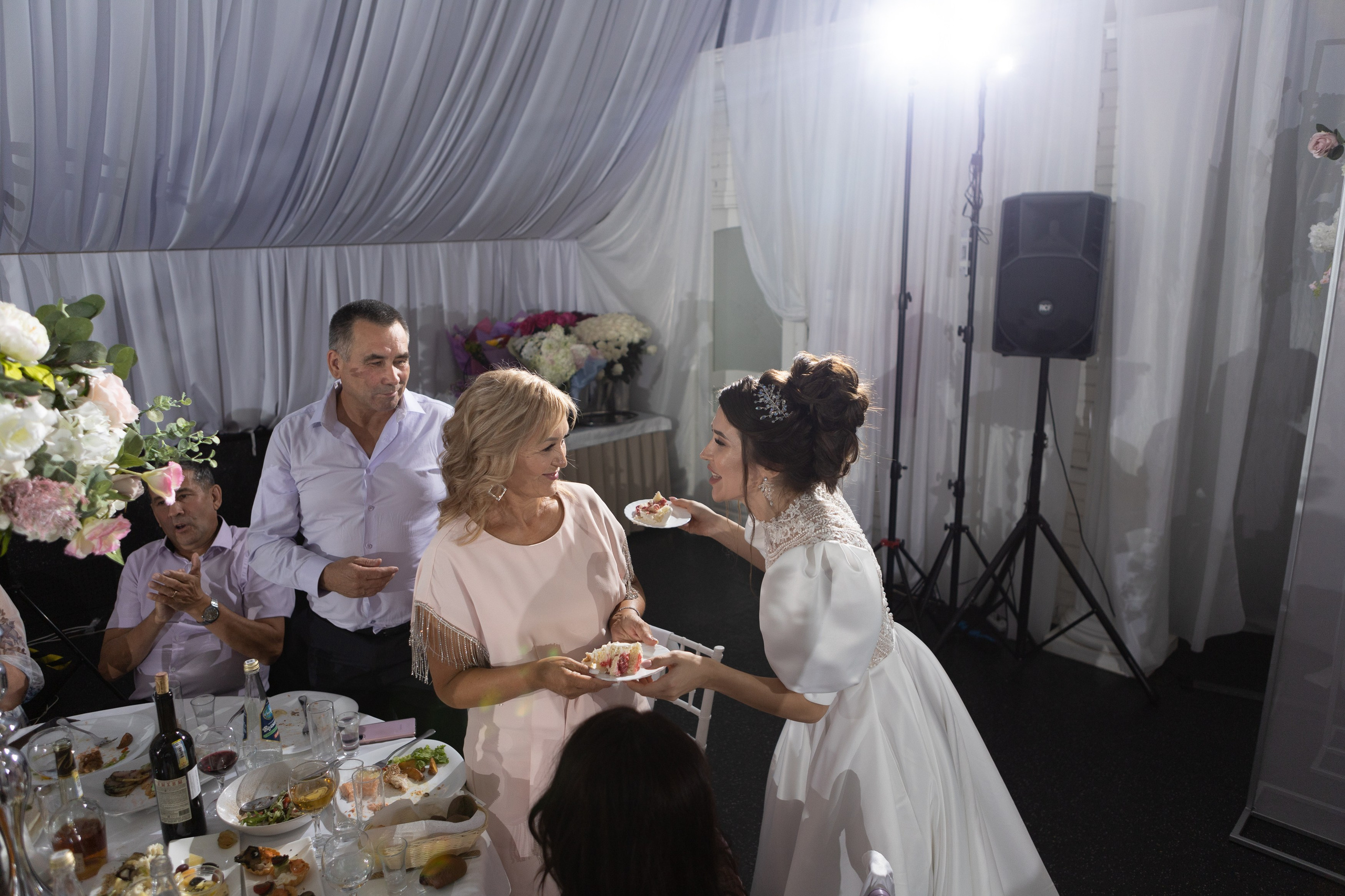 Свадебный фотограф Уфа — Руслан ГабдлисламовЖивые эмоции, красивые кадры, воспоминания на всю жизнь.Работаю по всей Республике Башкортоста. Свадебный фотограф Уфа Руслан Габдлисламов