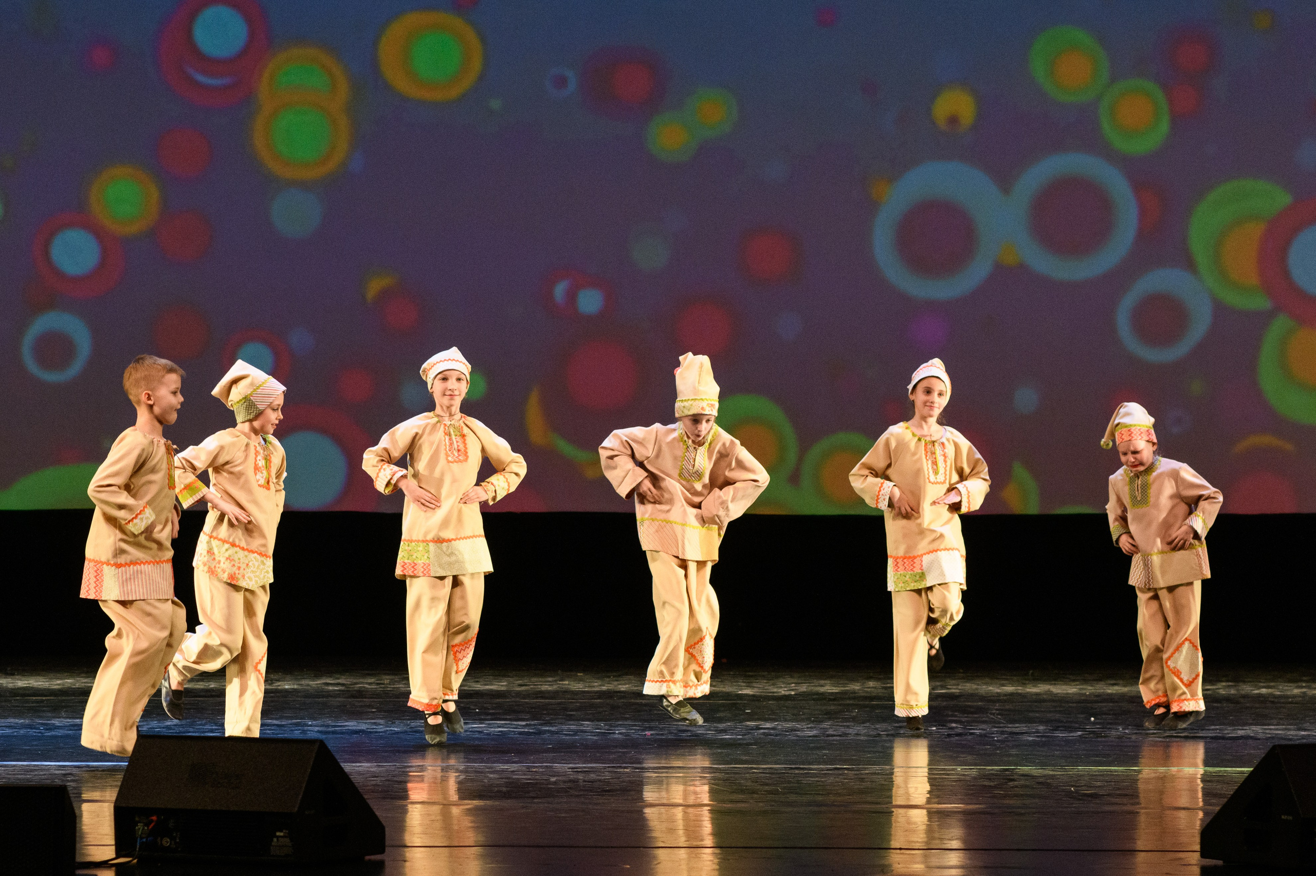 23 апреля, часть 2, БКЗ Октябрьский, г. Санкт-Петербург. Золотое яблочко