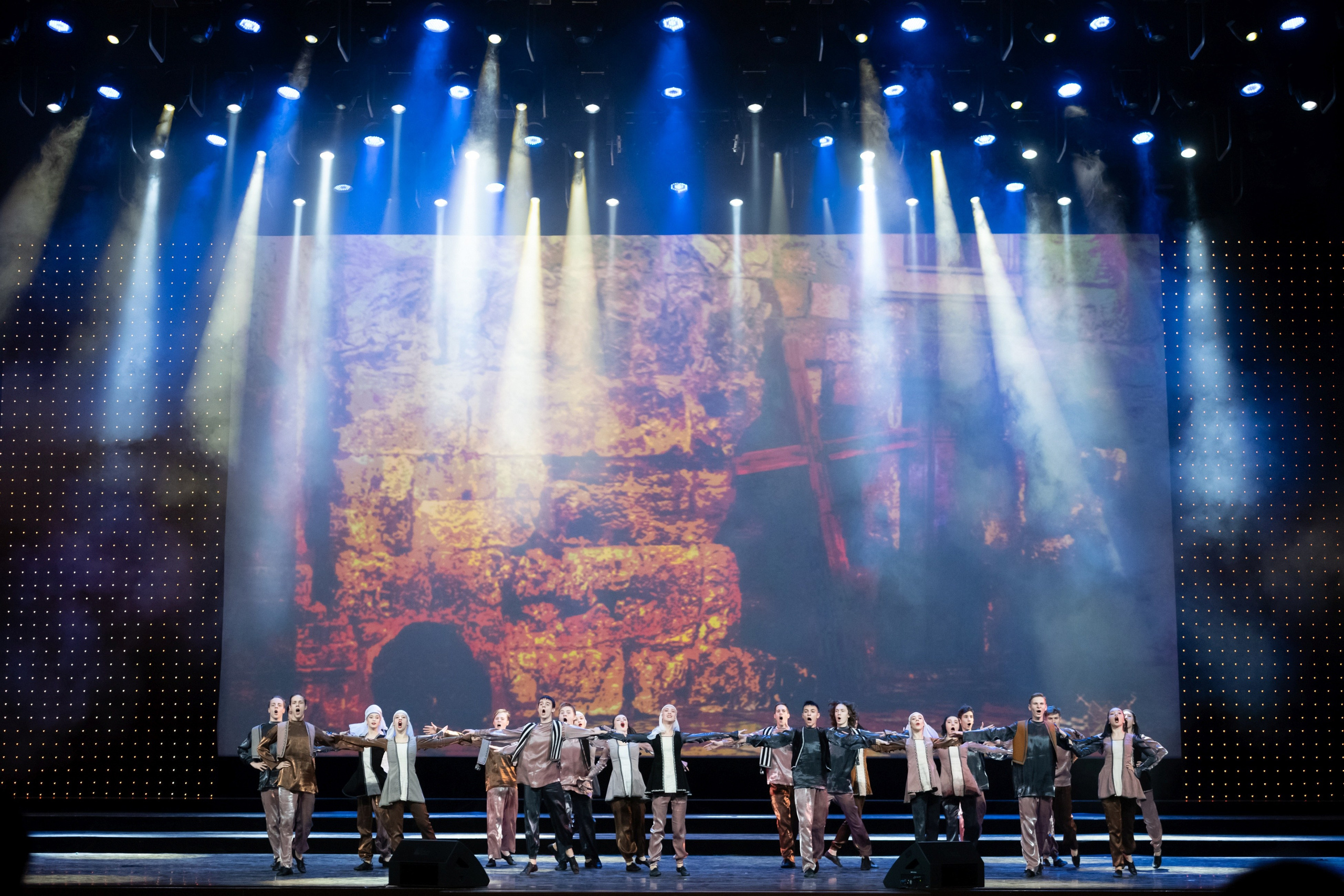 2 февраля, концерт Таланты России, Кремлевский Дворец. Золотое яблочко