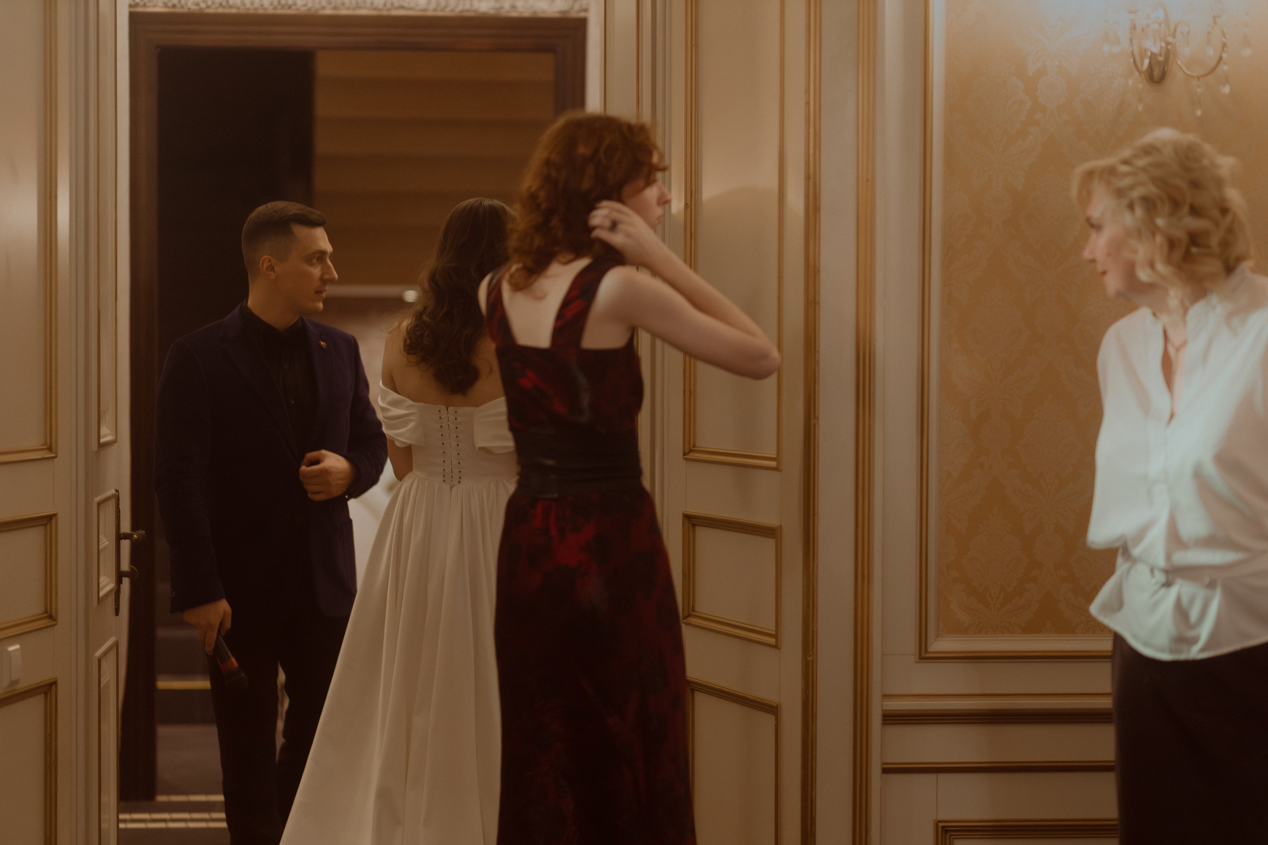 Welcome back to your own dinner party. Фотограф Лия Козловская Минск