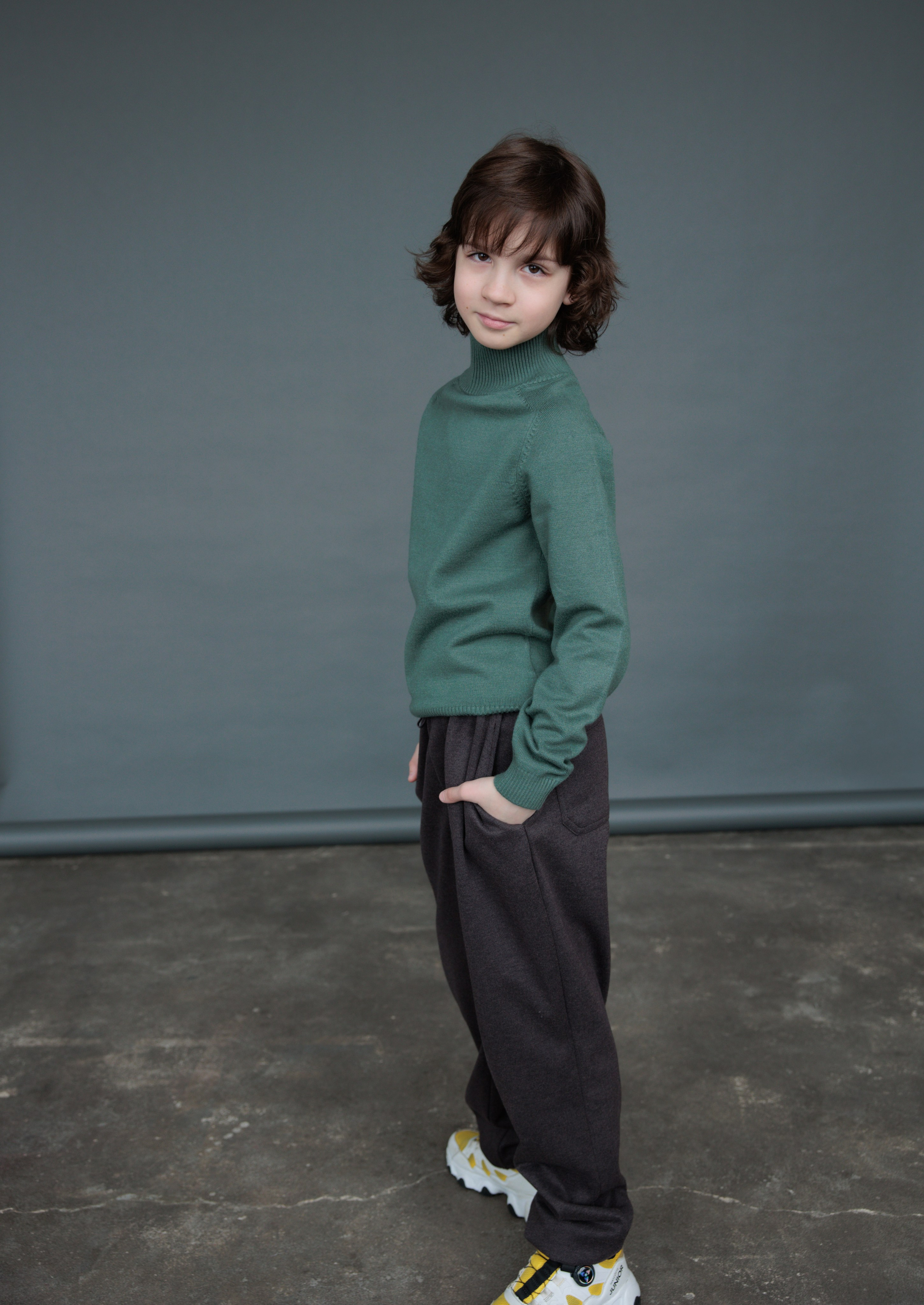 САША. Я фотограф из Москвы к Вашим услугам