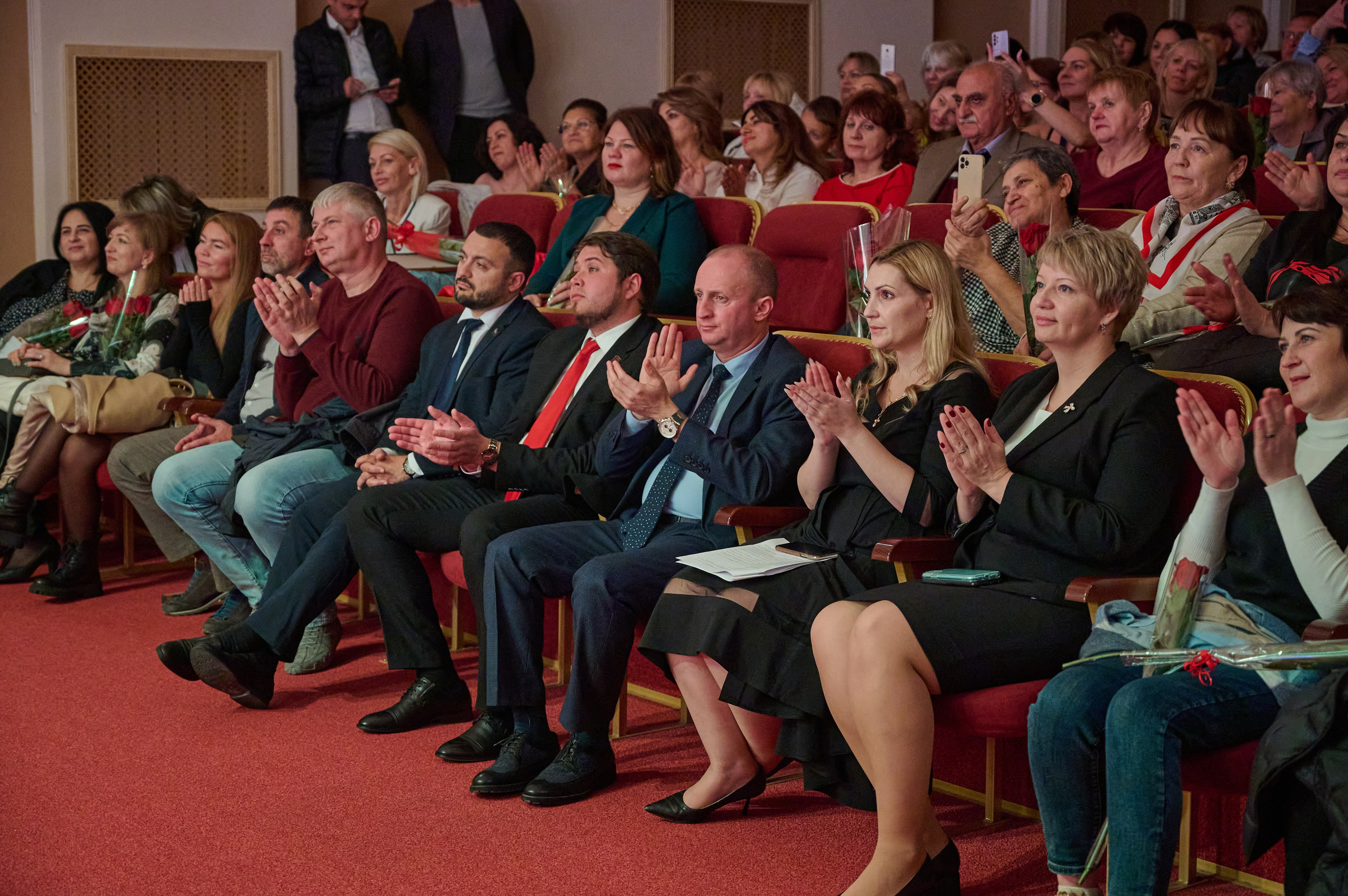 День матери. Кабардинка. Жизнь курорта Кабардинка в фотографиях