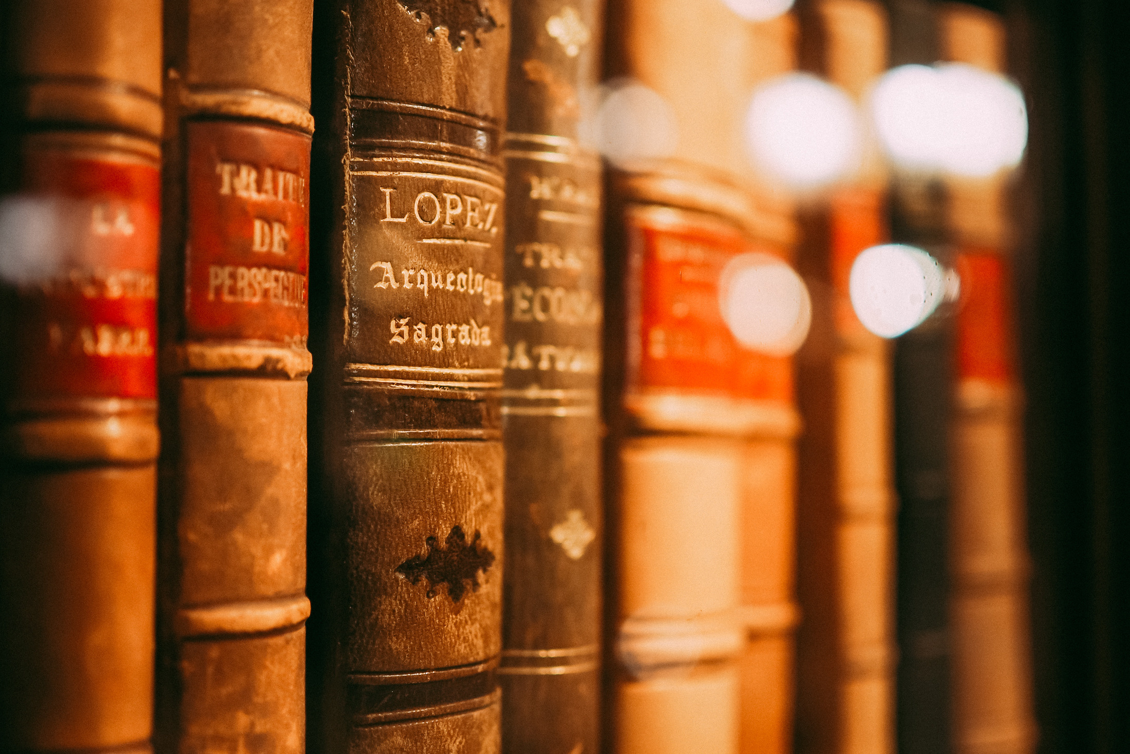 Sesión de fotos en la biblioteca de Barcelona. Фотограф в Барселоне Валиулова Ася