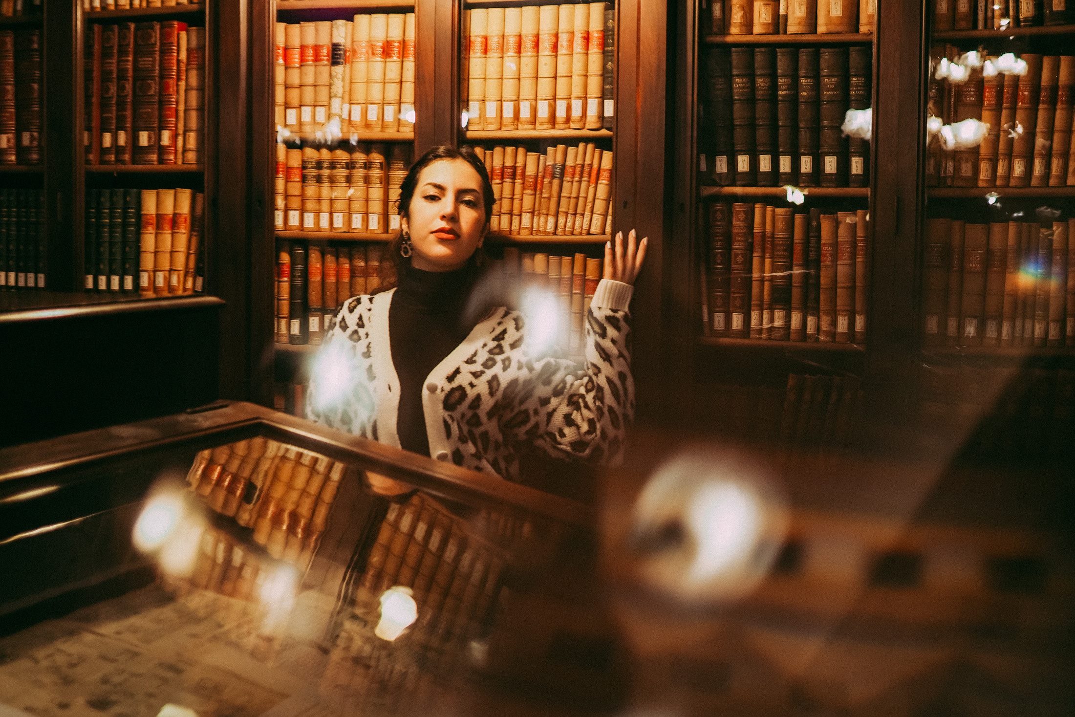 Sesión de fotos en la biblioteca de Barcelona. Фотограф в Барселоне Валиулова Ася