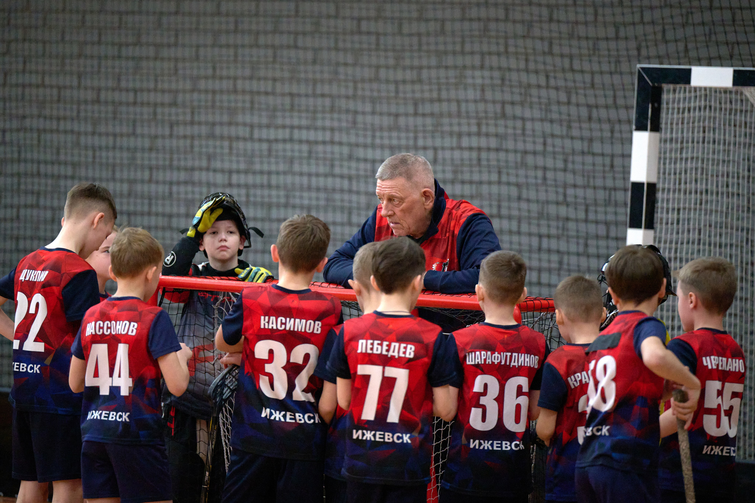 Турнир по флорболу 2025 Ника в Ижевске. Спортивный репортажный фотограф в Ижевске Сергей Мерзляков