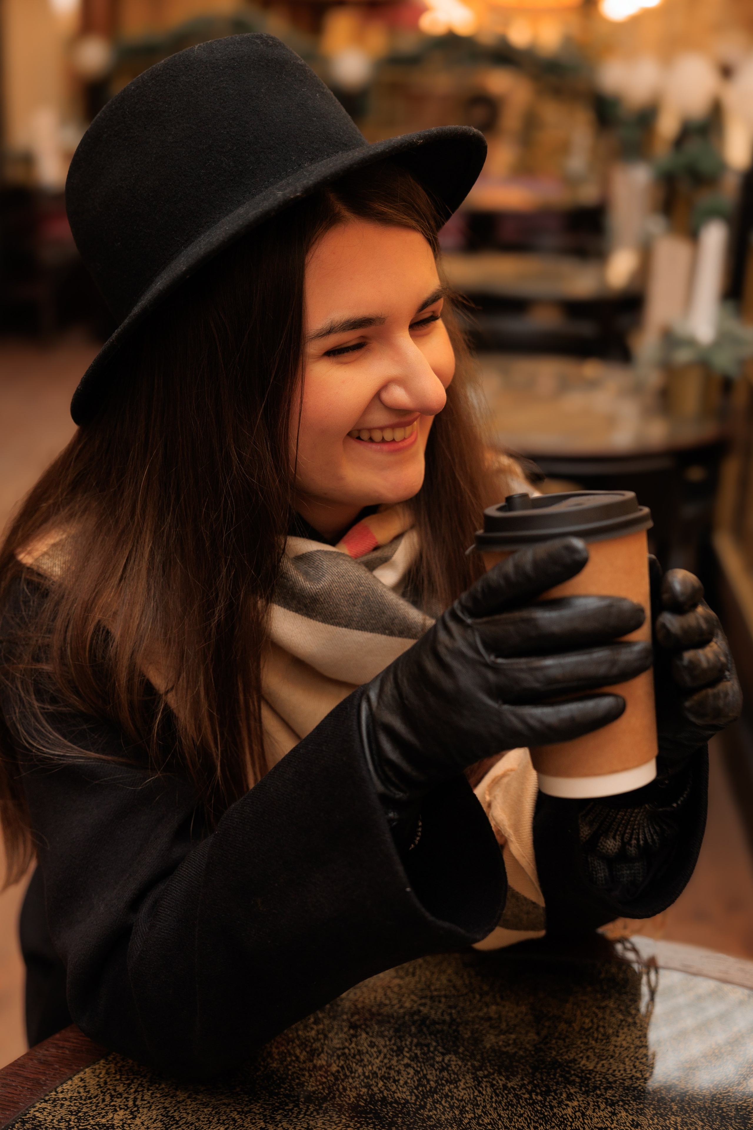 ДАША. Я фотограф из Москвы к Вашим услугам