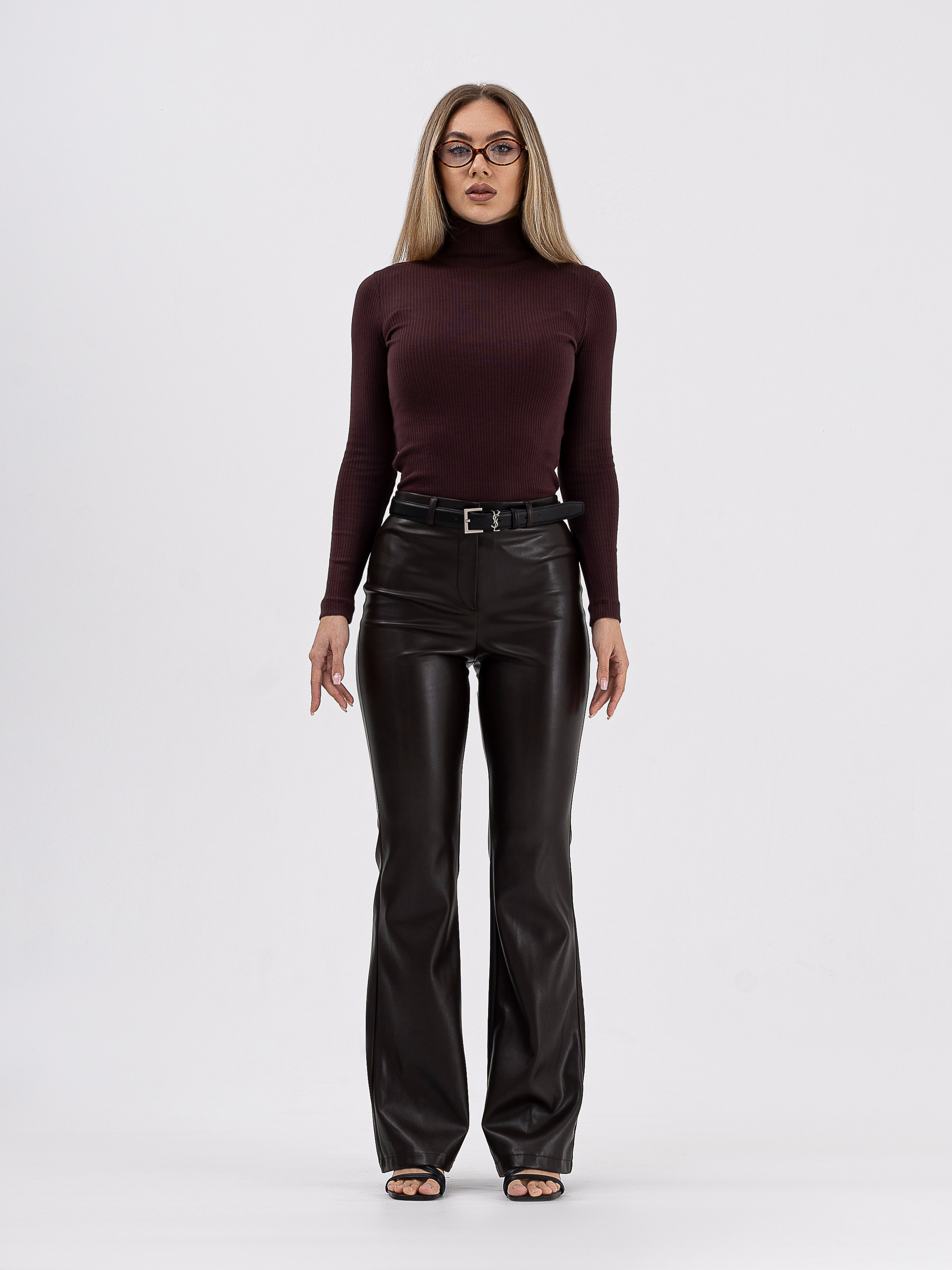 Настя. Фото для маркетплейсов в самых сочных локациях города Сочи