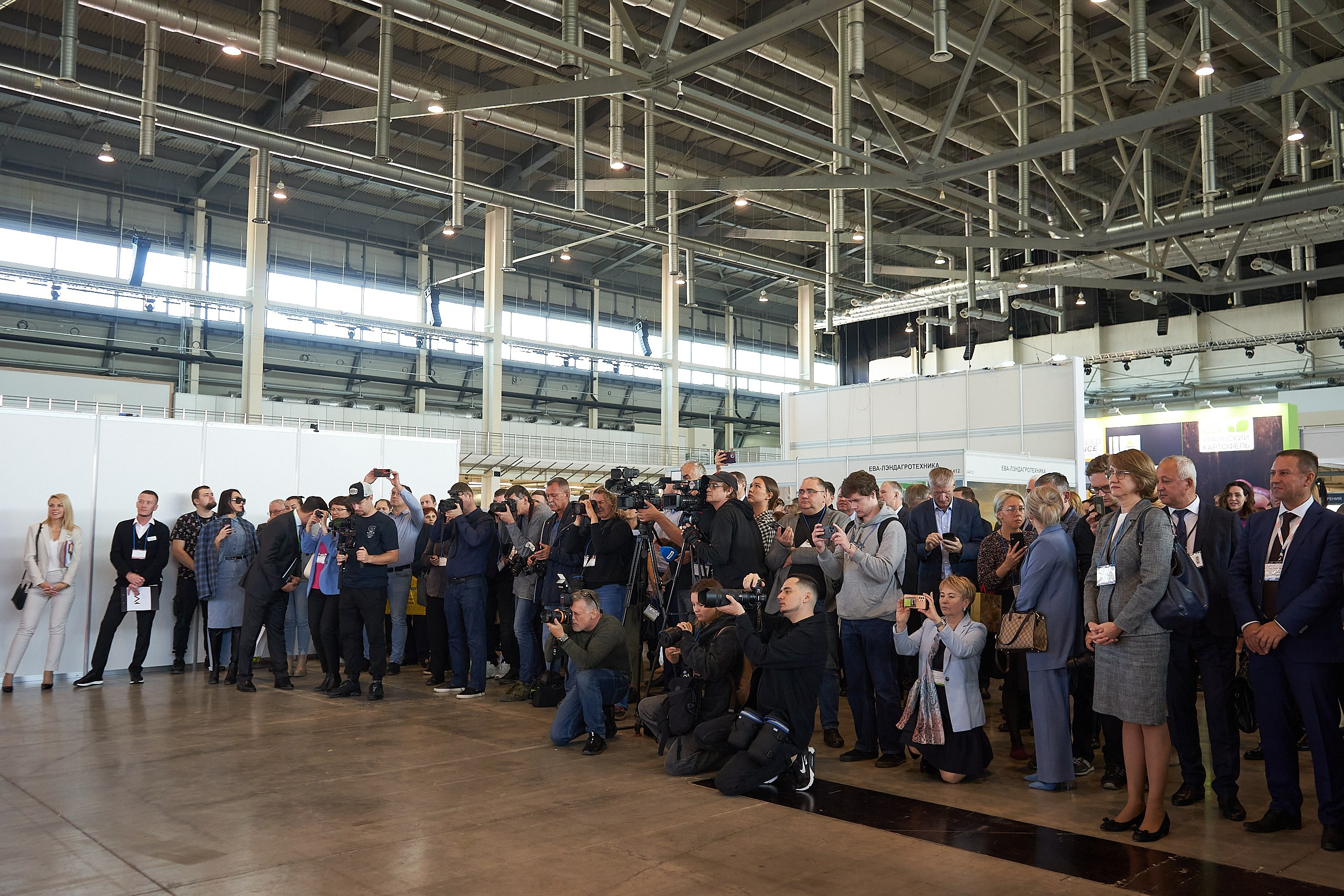Деловой репортаж. Фотограф для брендов и маркетплейсов Екатеринбург Екатерина Дроздова