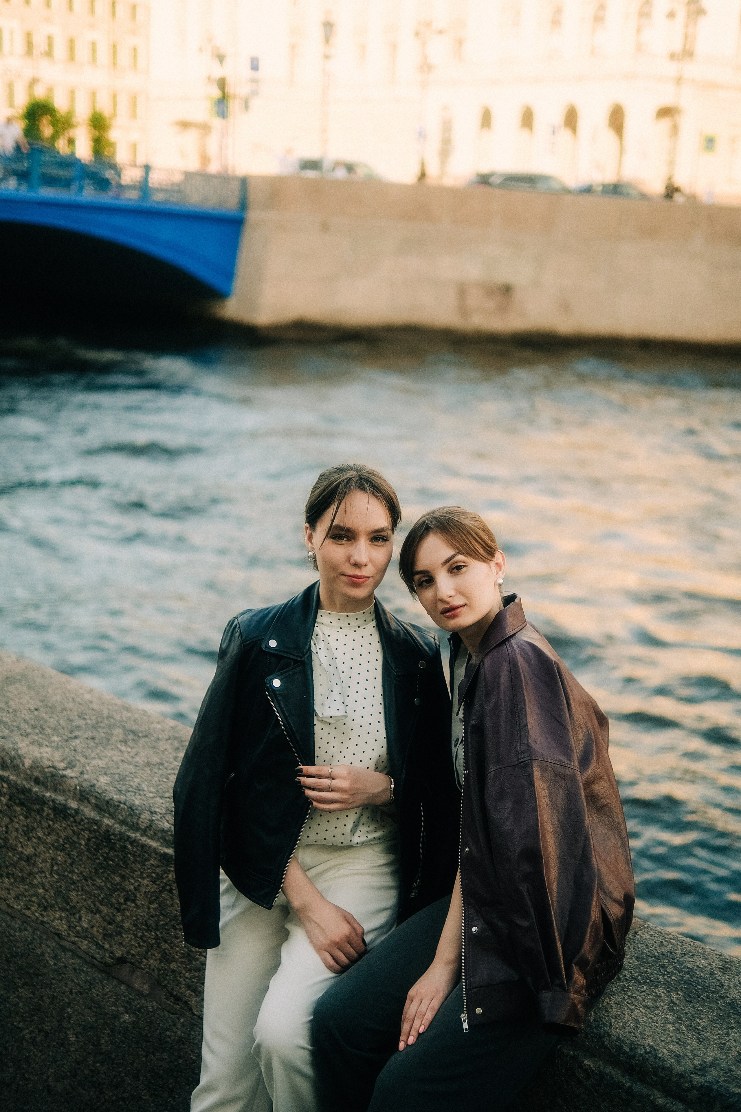 Света & Даша. Phdkvmr.ru