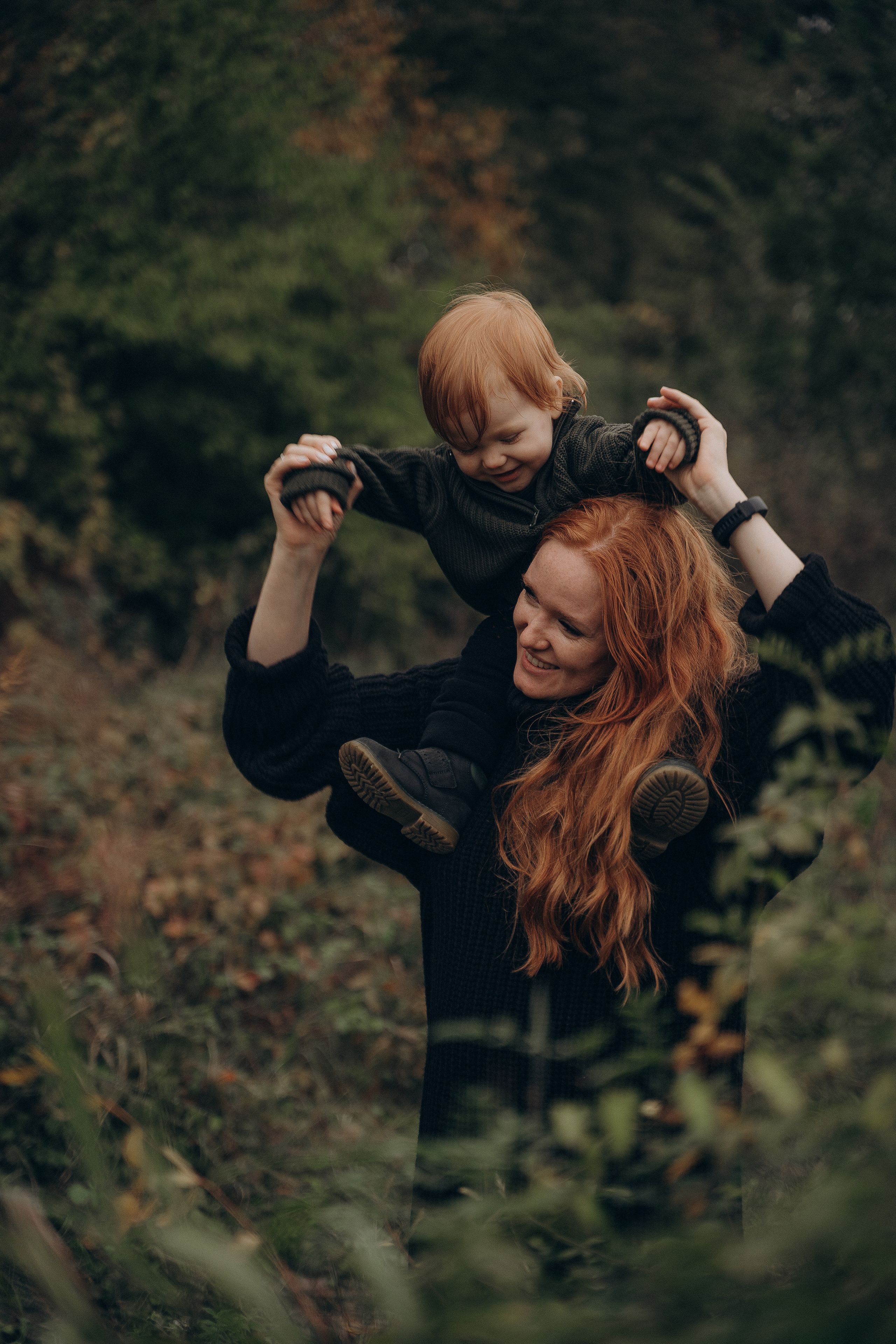Рыжая девушка с ребенком. Свадебный и семейный фотограф Екатерина Коробова г. Моздок