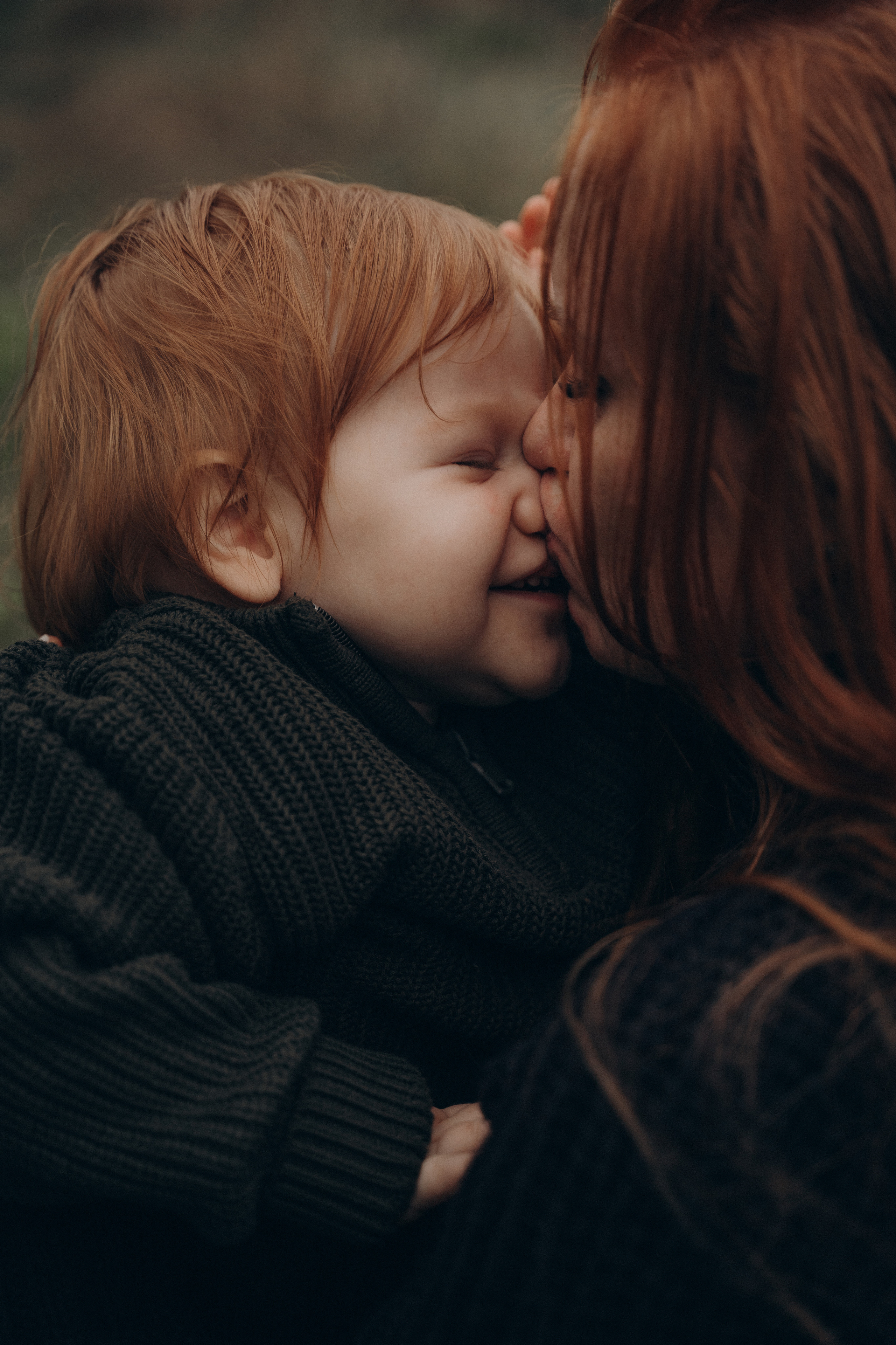 Рыжая девушка с ребенком. Свадебный и семейный фотограф Екатерина Коробова г. Моздок